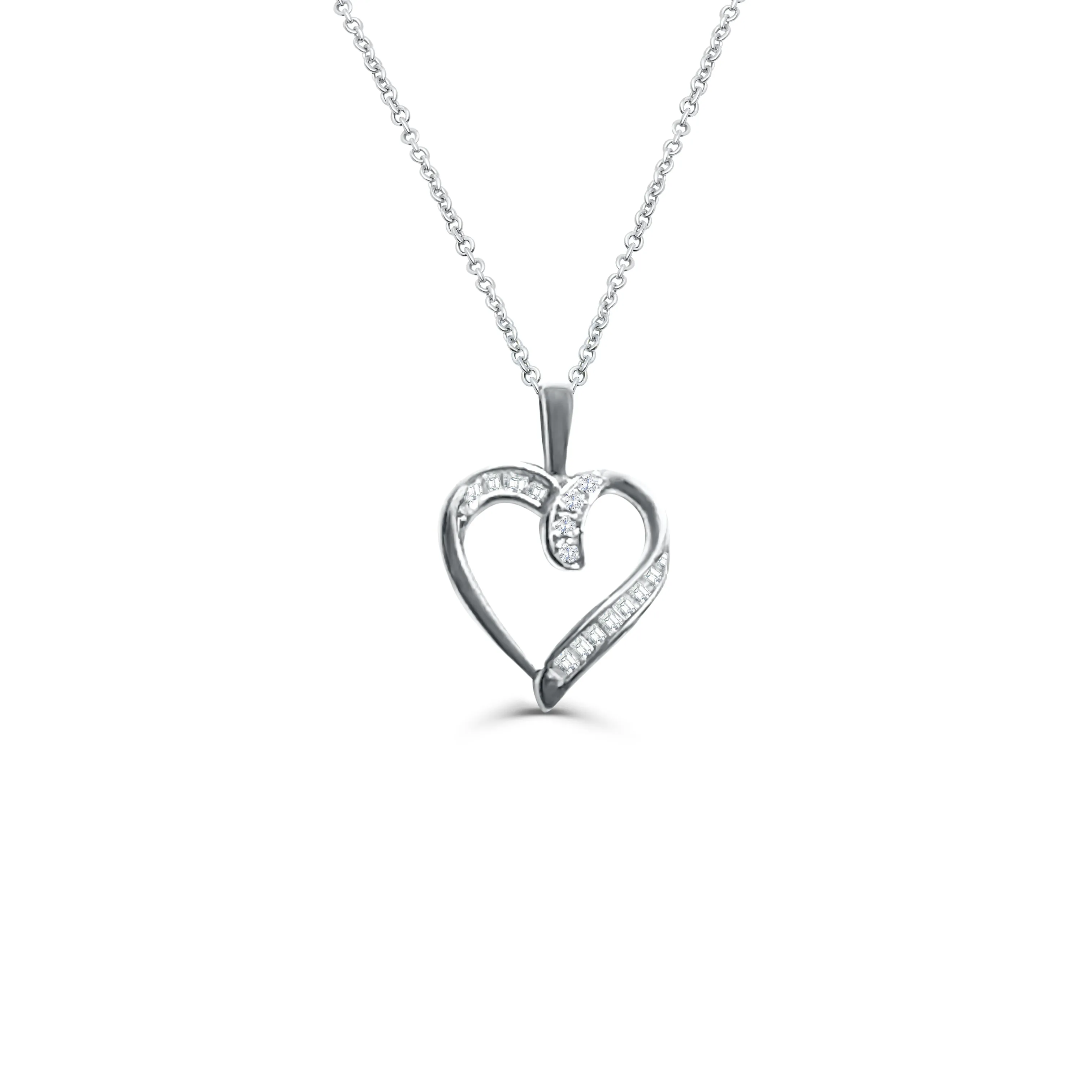 10K White Gold (0.10ct) Diamond Heart Pendant