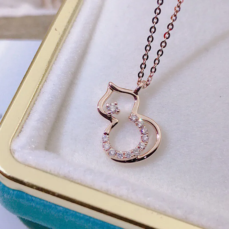 18K Gold 0.085ct Natural Diamond Gourd Shaped Pendant Necklace