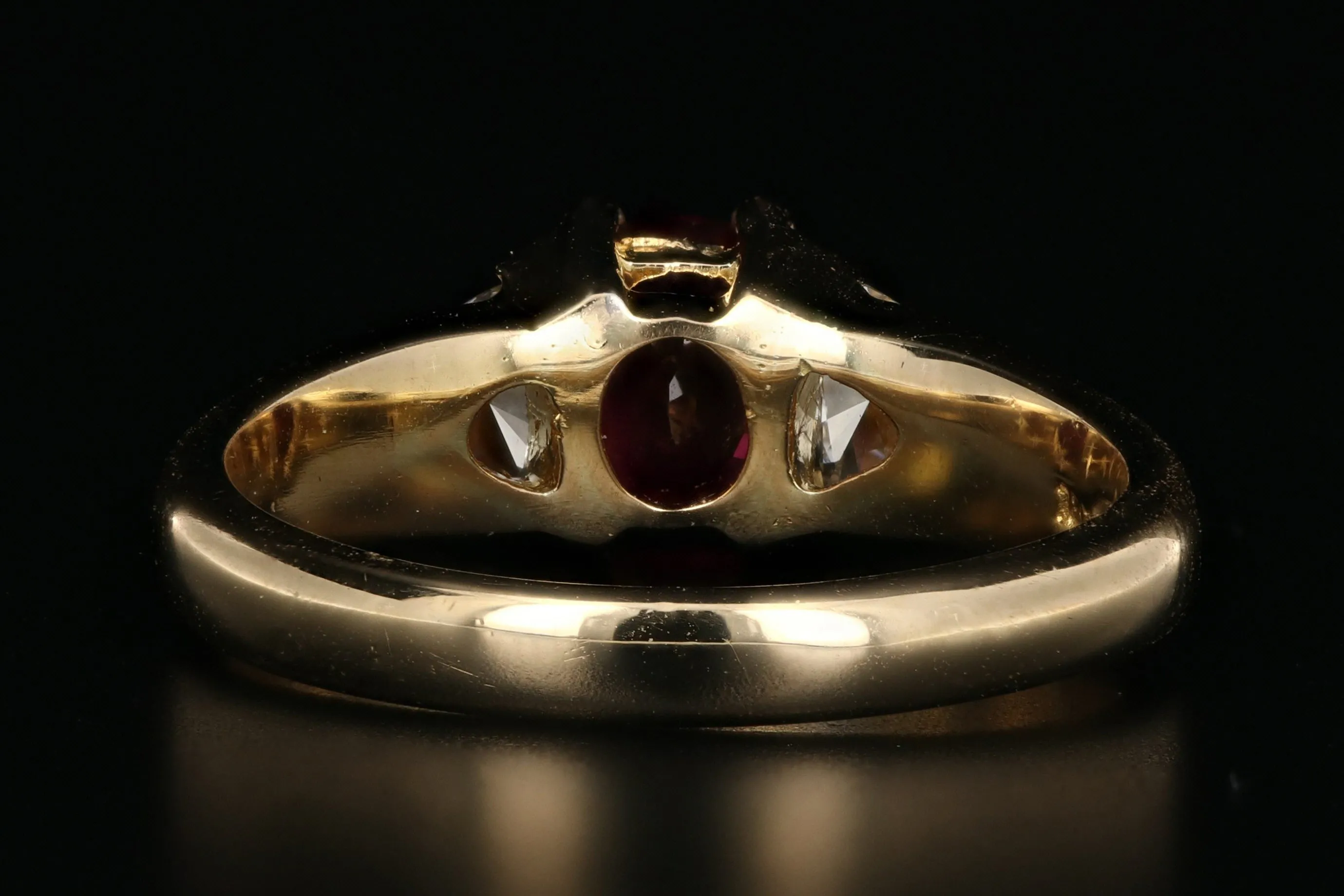 18K Yellow Gold 1.2 Carat Burma Ruby AGL Certified