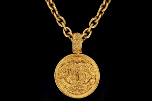 1990's Vintage Chanel Gold Plated Necklace