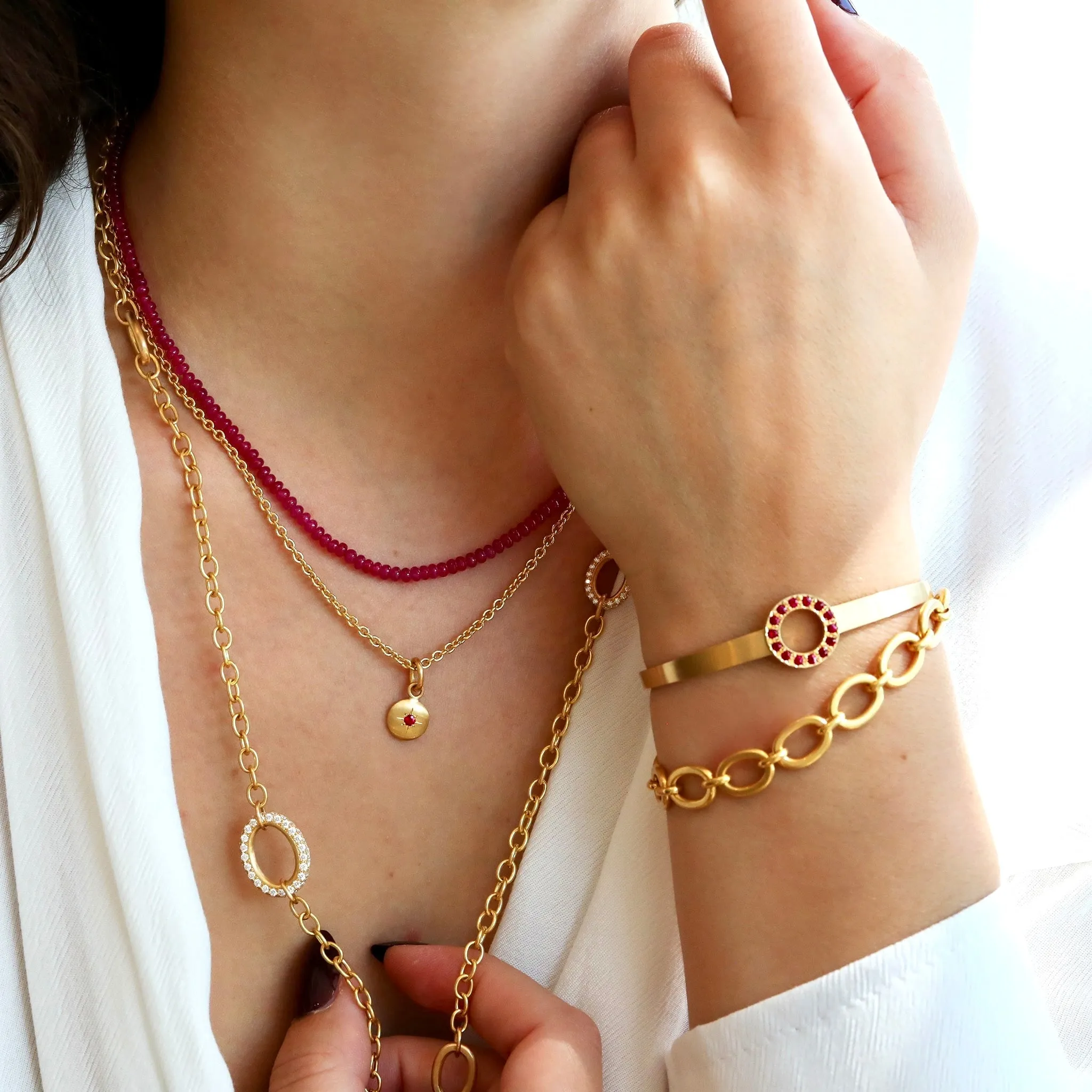 20K Gold Mini "Lentil" Pendant With Single Star-Set Burmese Ruby