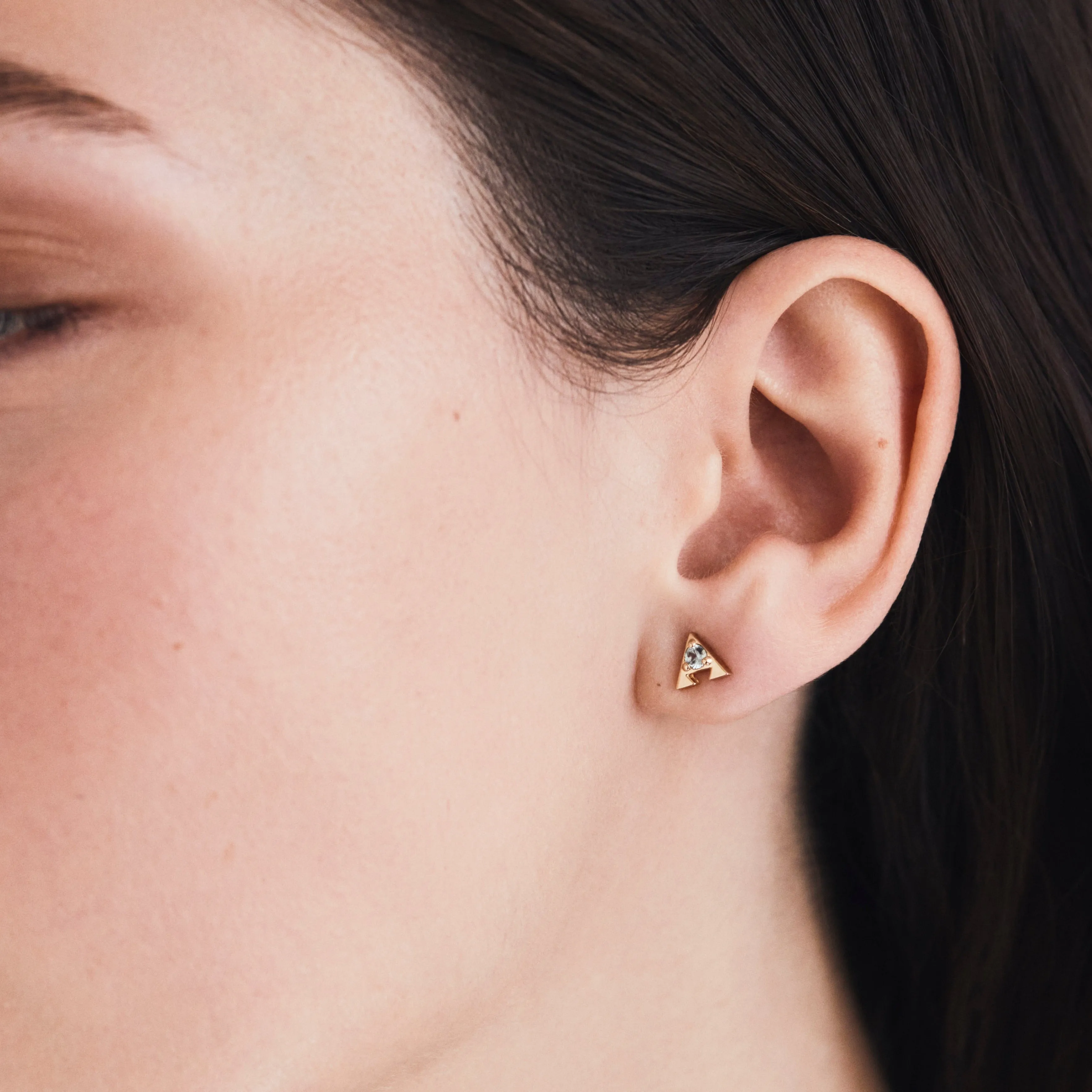Amulet 'Muska' Studs - Blue / Orange / Gray Sapphire, Emerald, Alexandrite