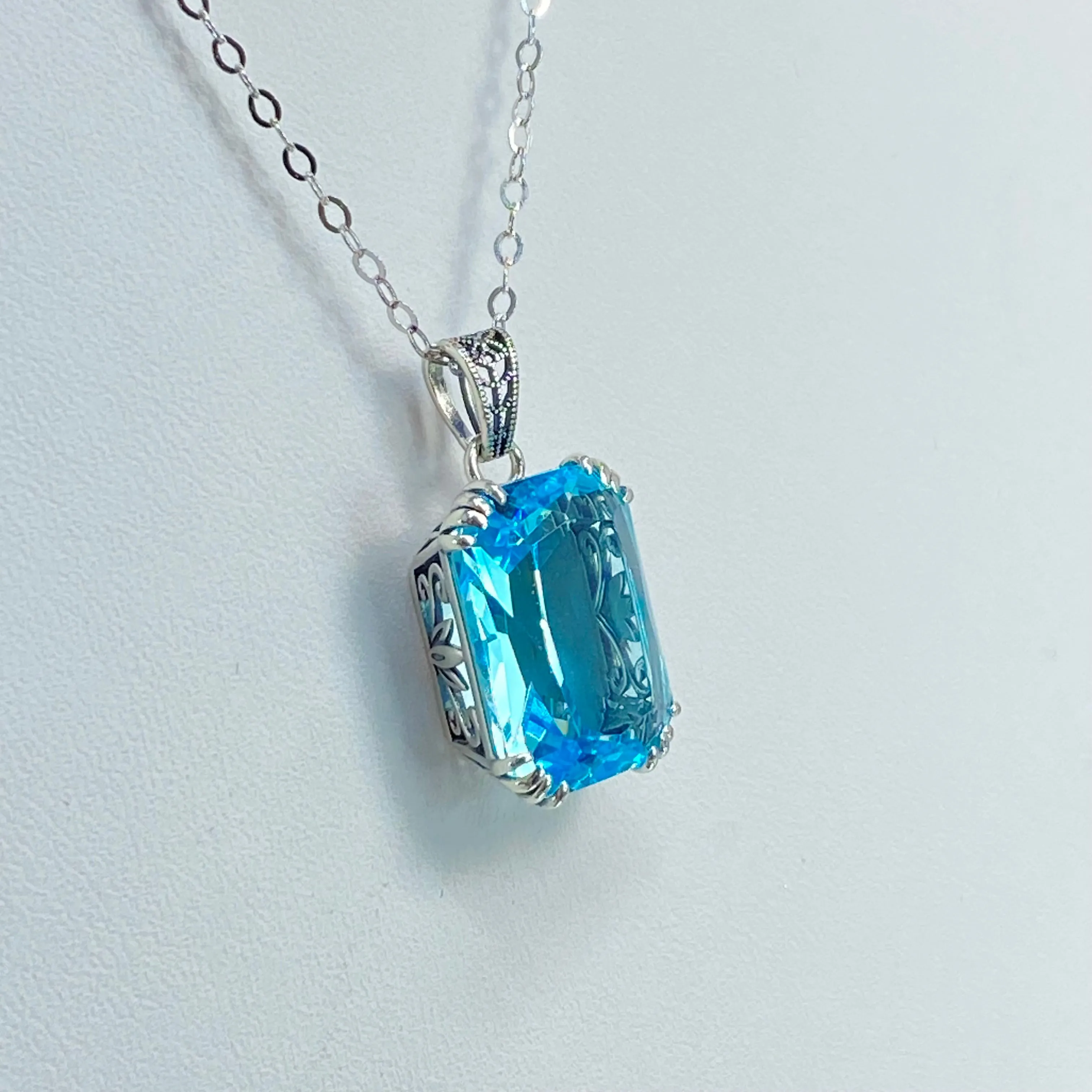 Aquamarine Necklace, 1930s Art Nouveu Jewelry #P109