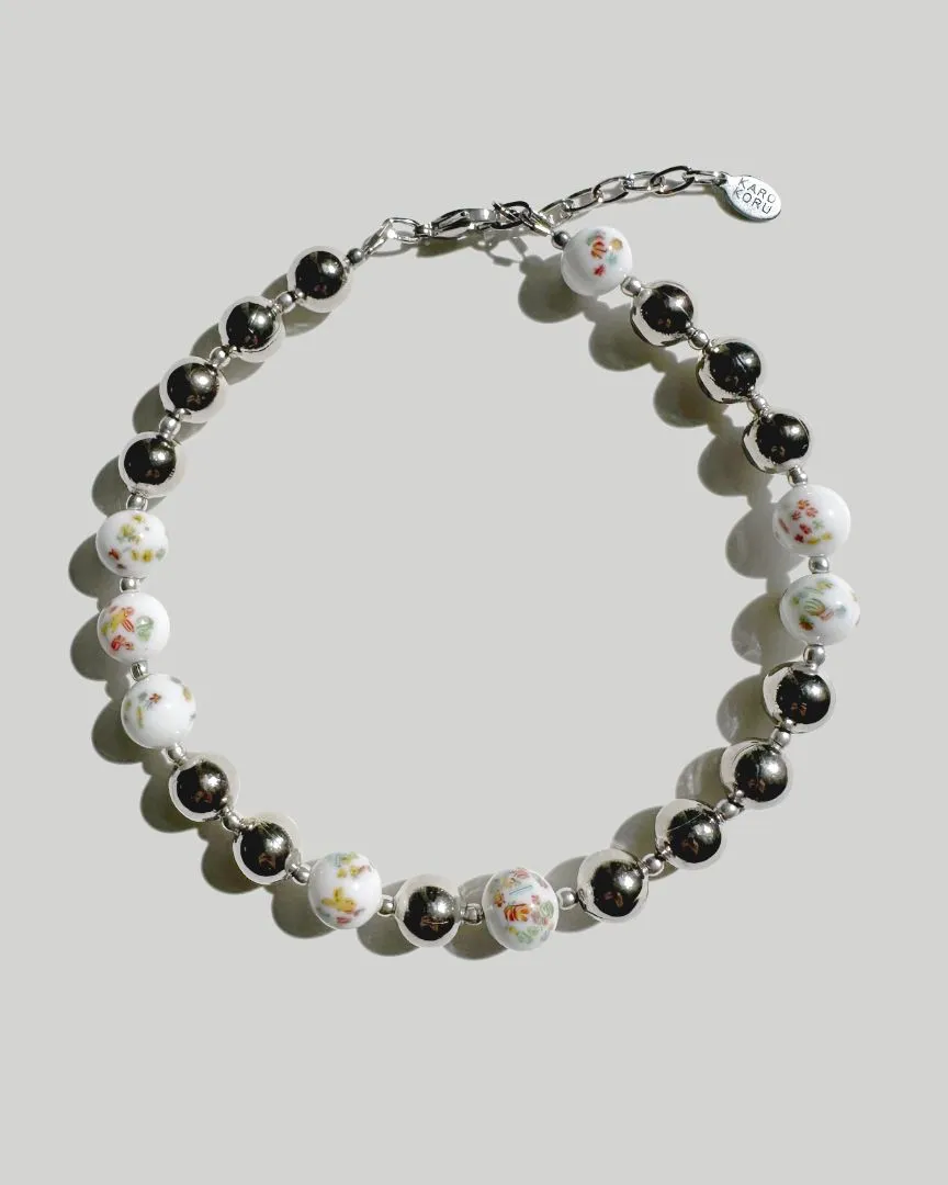 Armas Necklace