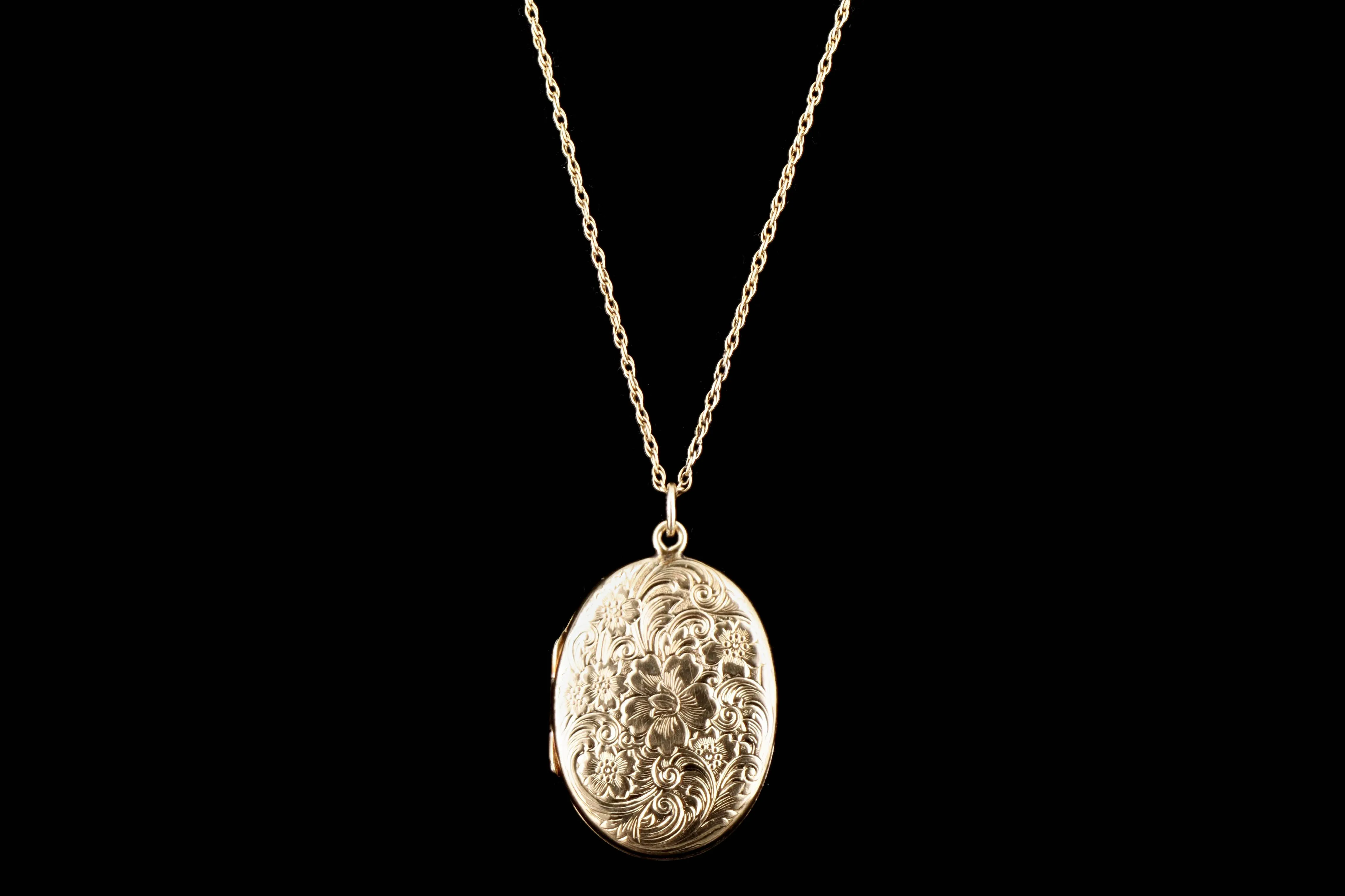 Art Deco 14K Yellow Gold Floral Engraved Pendant Necklace