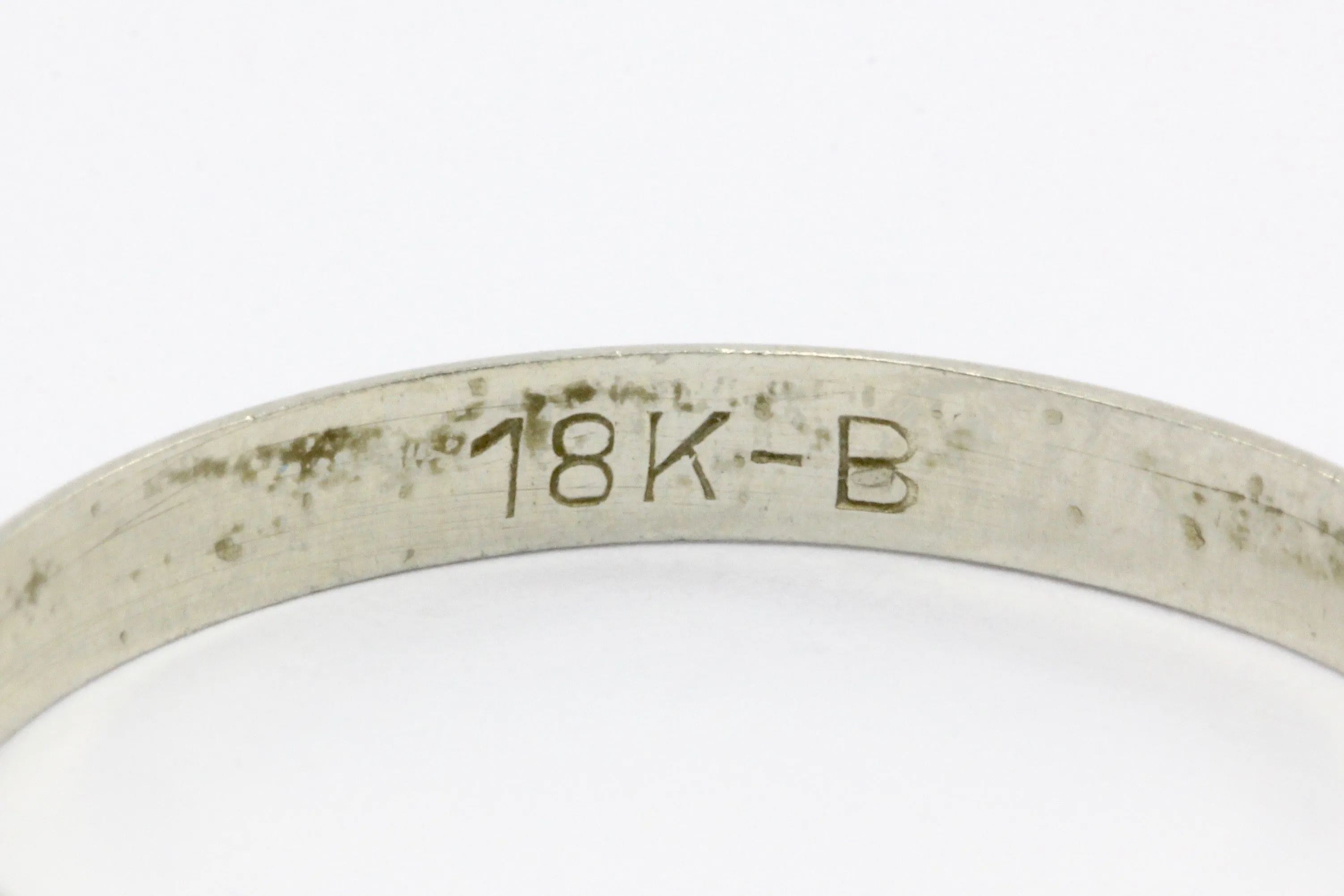 Art Deco 18K White Gold Wedding Band size 7.25 c.1930's