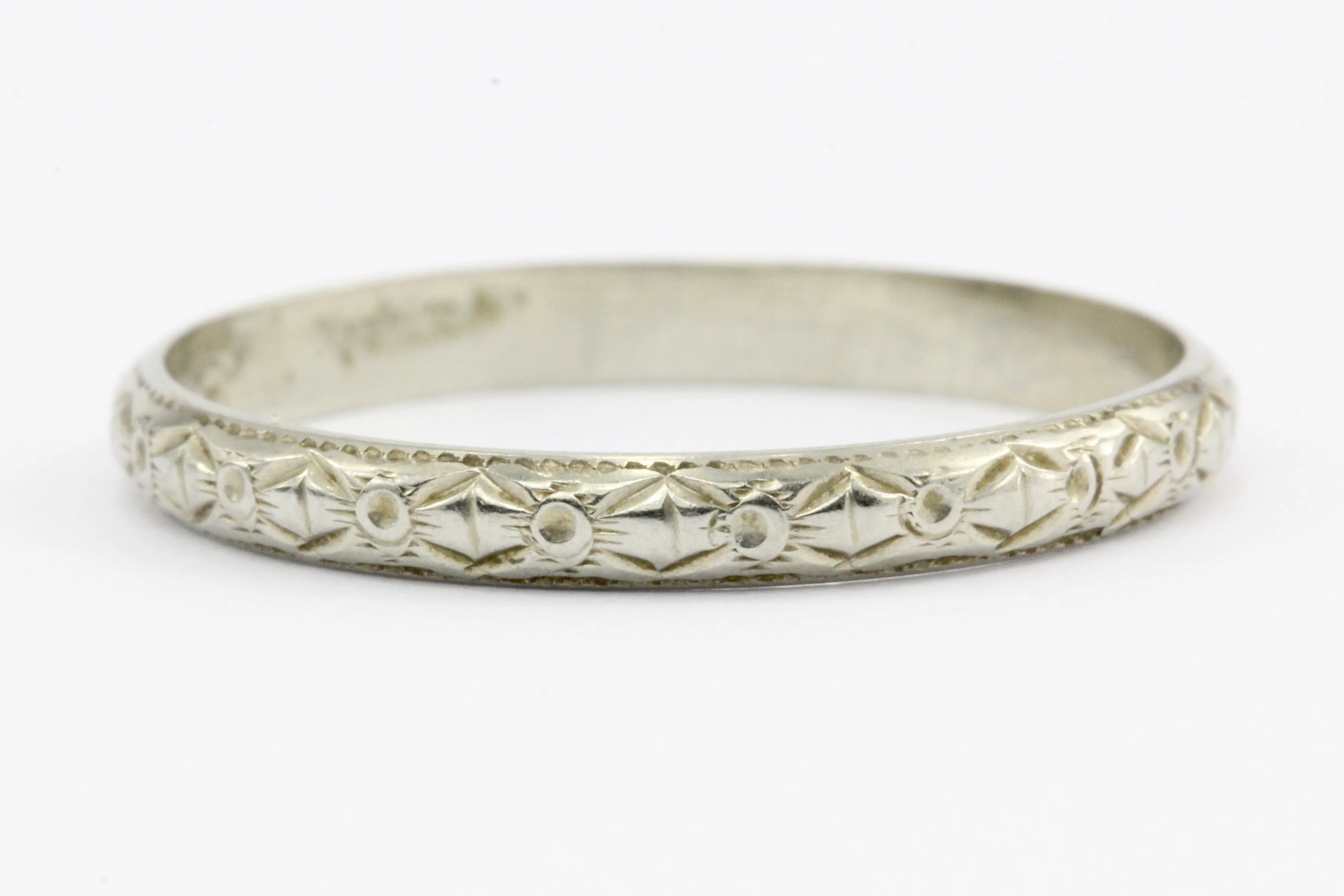 Art Deco 18K White Gold Wedding Band size 7.25 c.1930's