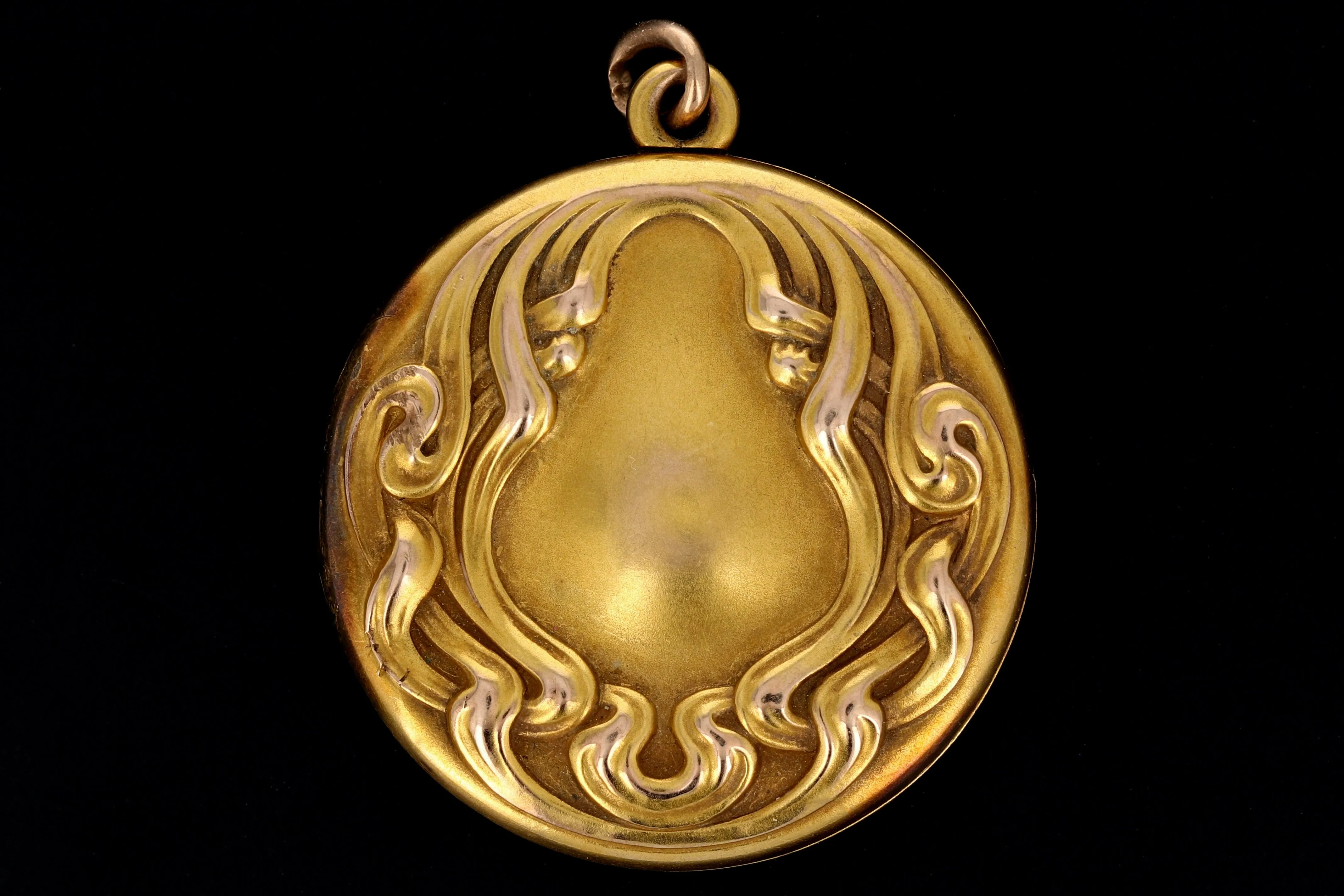 Art Nouveau 10K Yellow Gold Locket