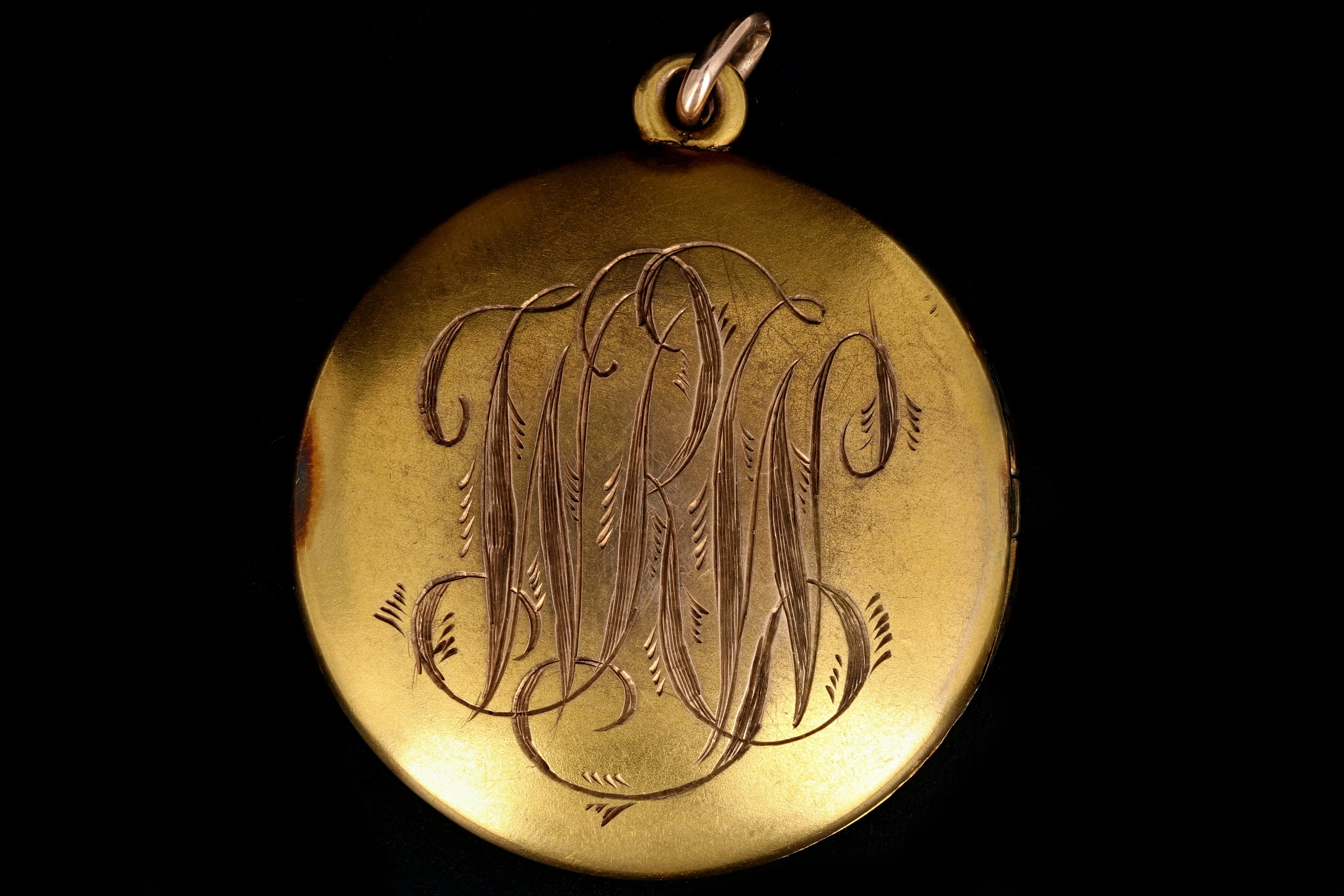 Art Nouveau 10K Yellow Gold Locket