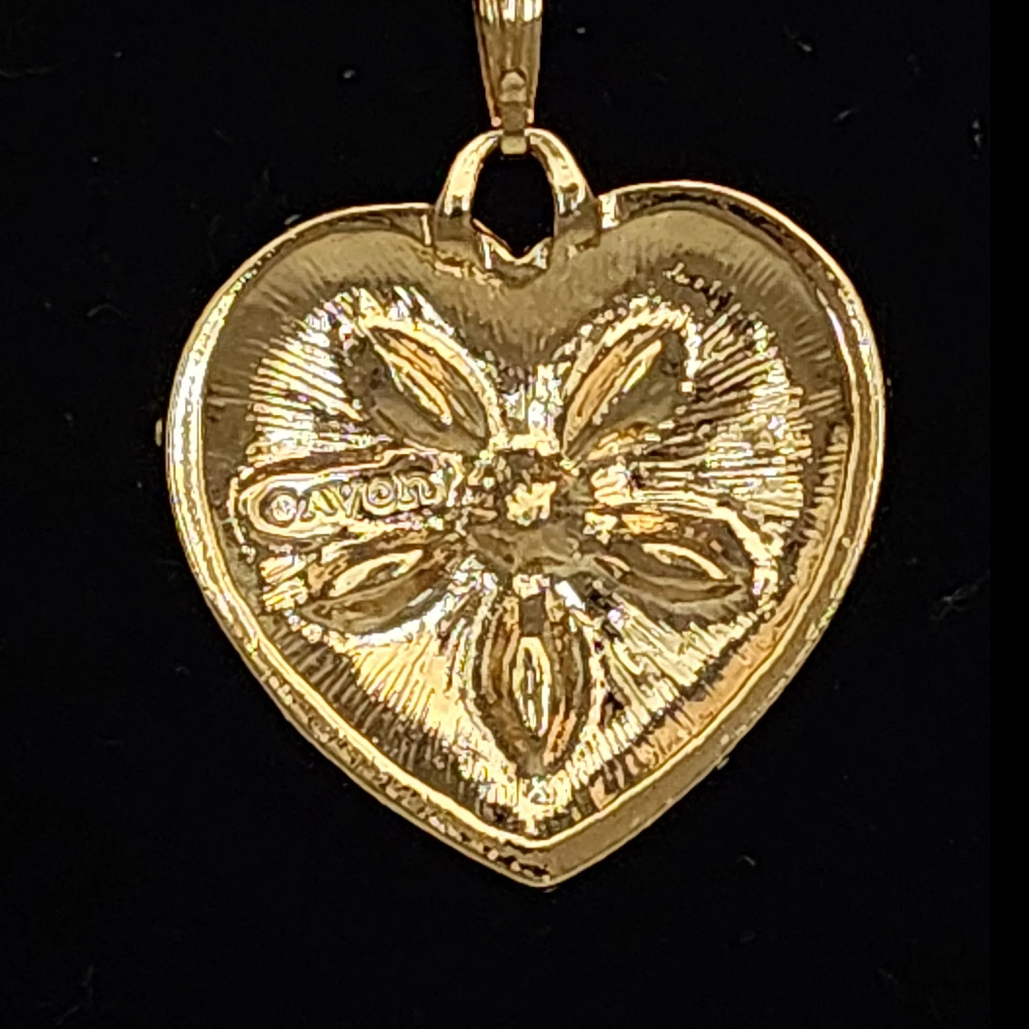 Avon Vintage Rhinestone Heart Necklace