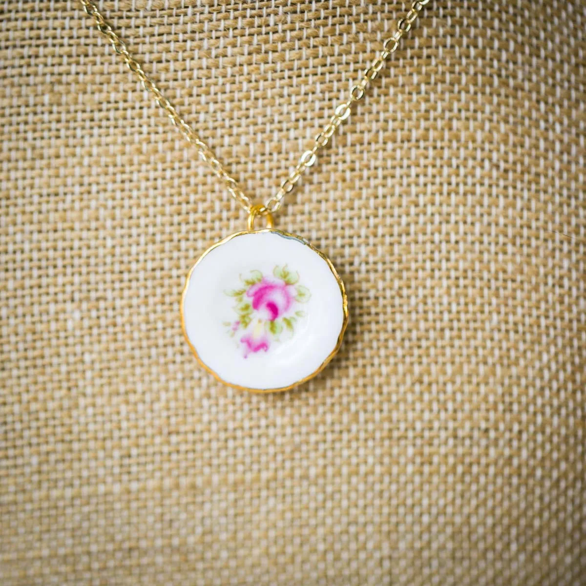 China Dish/Plate Necklace