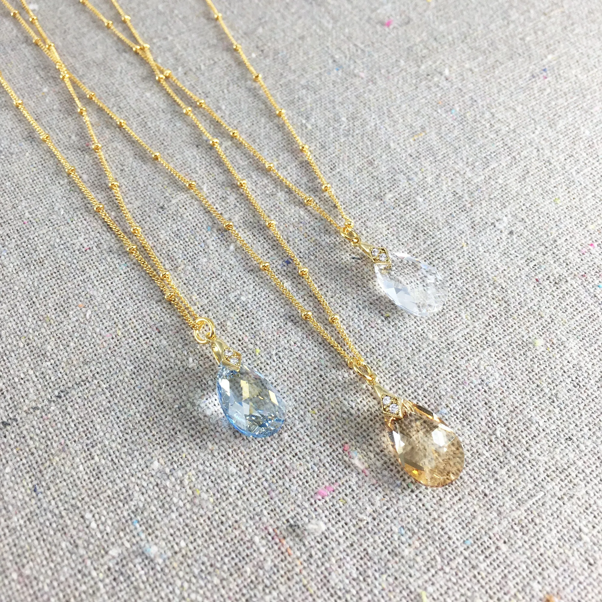 Deco Tear Necklace