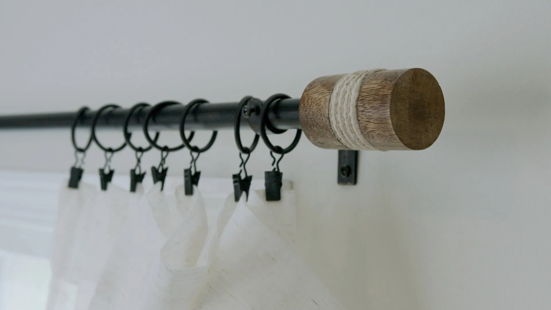 Dinah - Modern Farmhouse Natural Wood w/ Rope Curtain Rod 36"- 72", 72"- 144" (Single Curtain Rod)