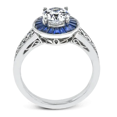 Engagement Ring in 18k Gold with Diamonds