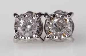 Gorgeous 10k White Gold Diamond Stud Earrings with Appx 0.76 Cts Diamond