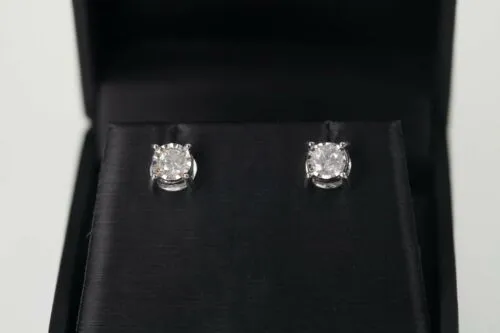 Gorgeous 10k White Gold Diamond Stud Earrings with Appx 0.76 Cts Diamond