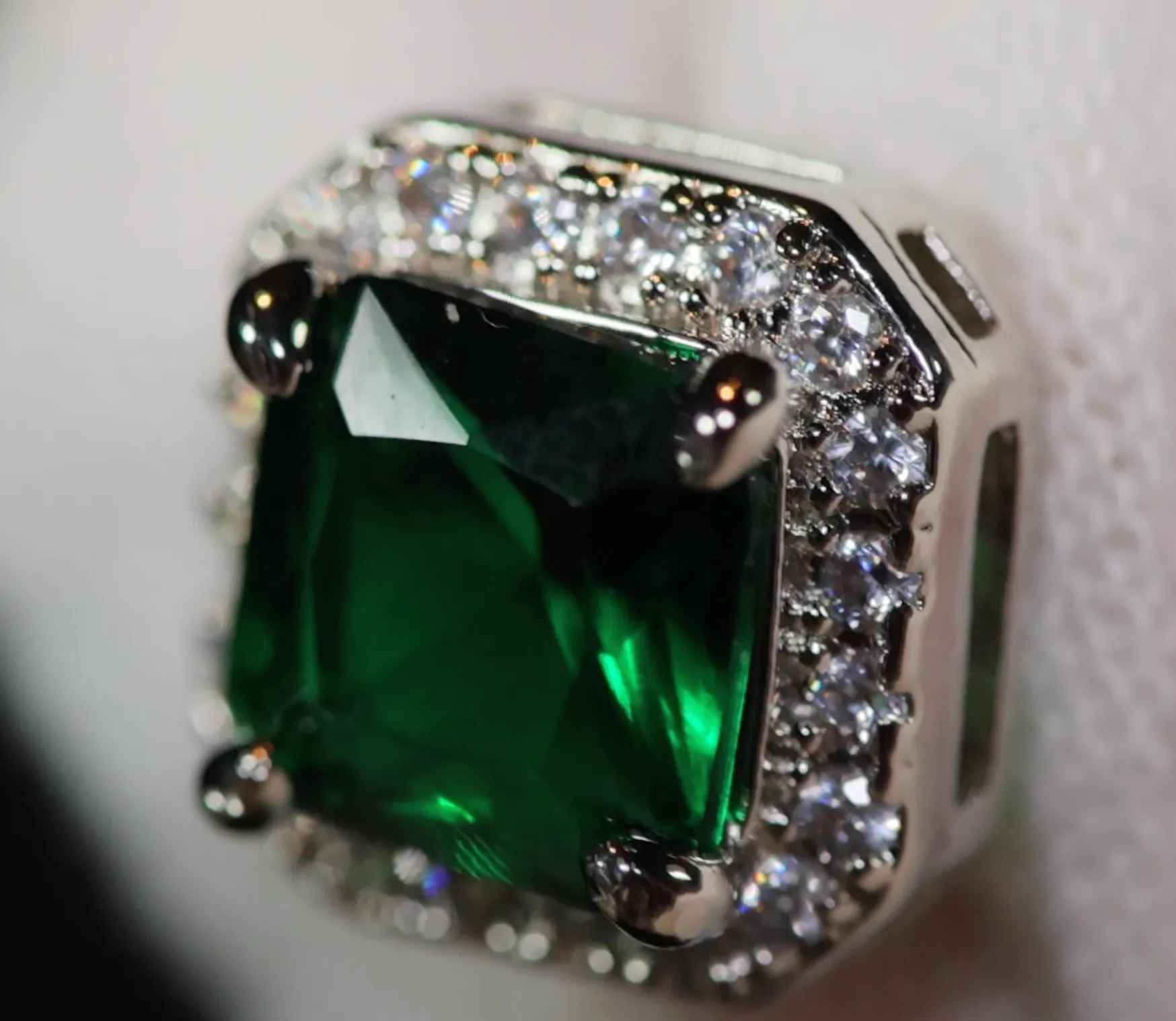 Green Diamond Earrings | Emerald Green Ear Studs
