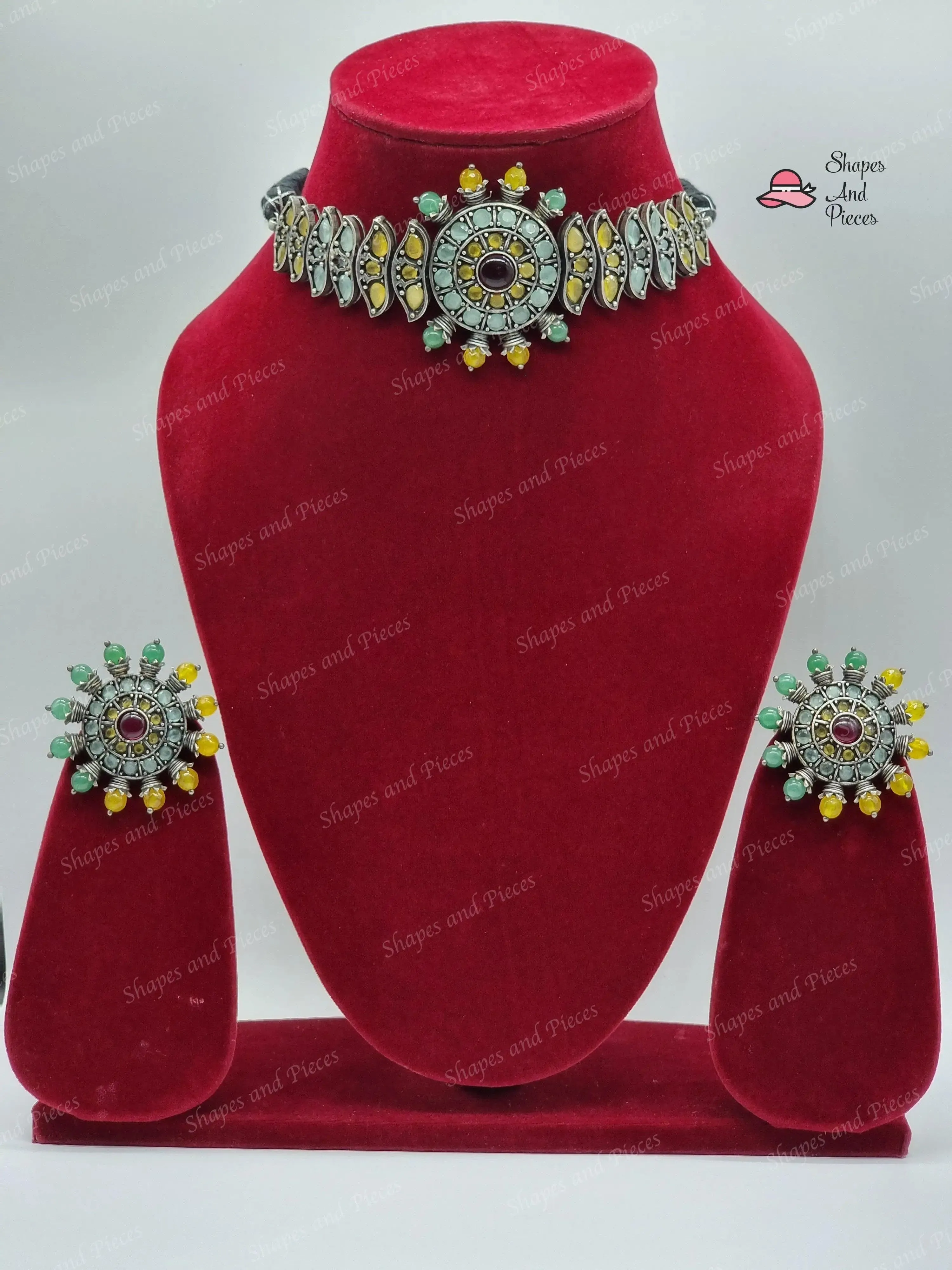 Jaya Necklace