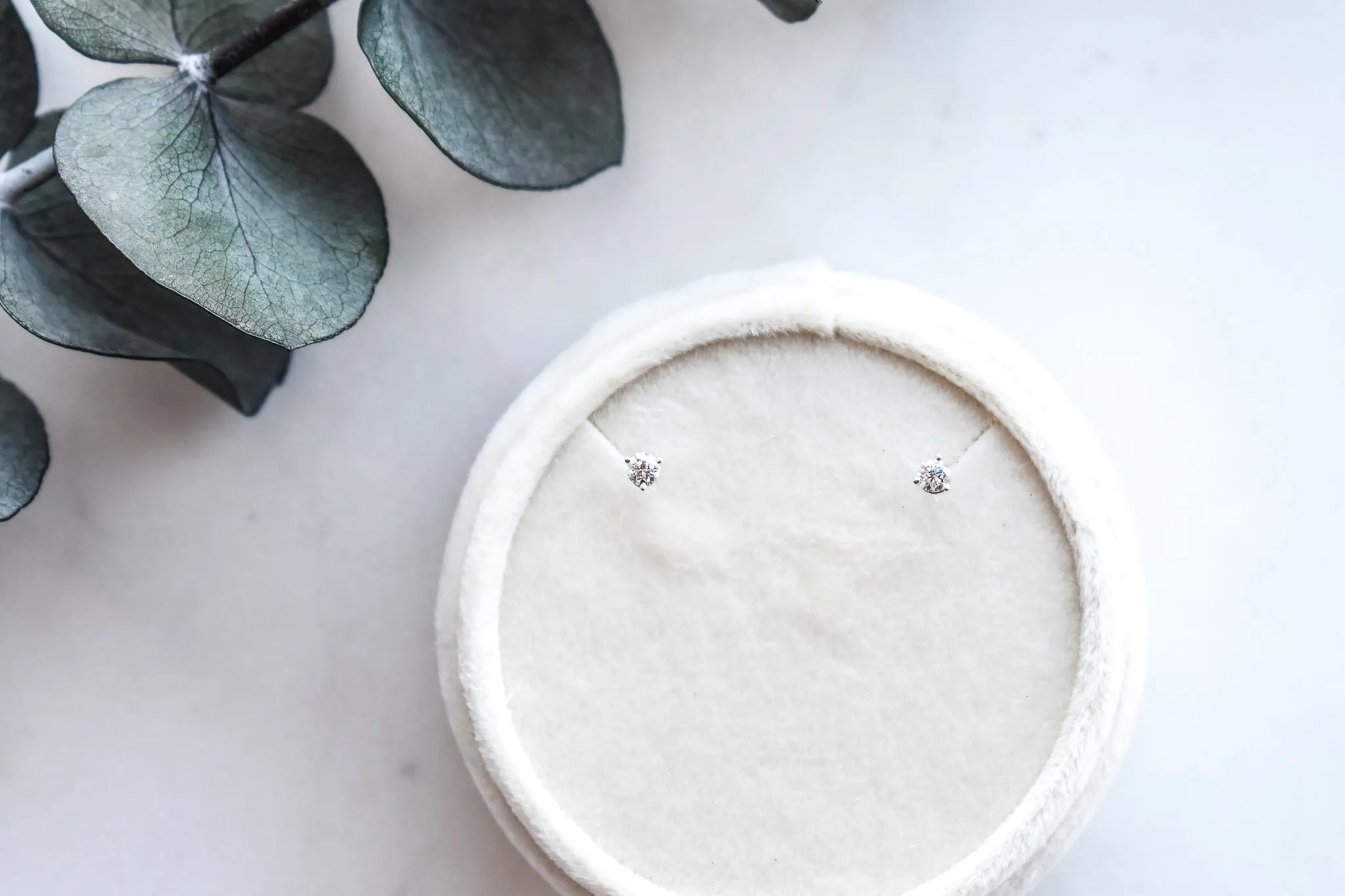 mined DIAMOND EARRINGS 0.20tcw