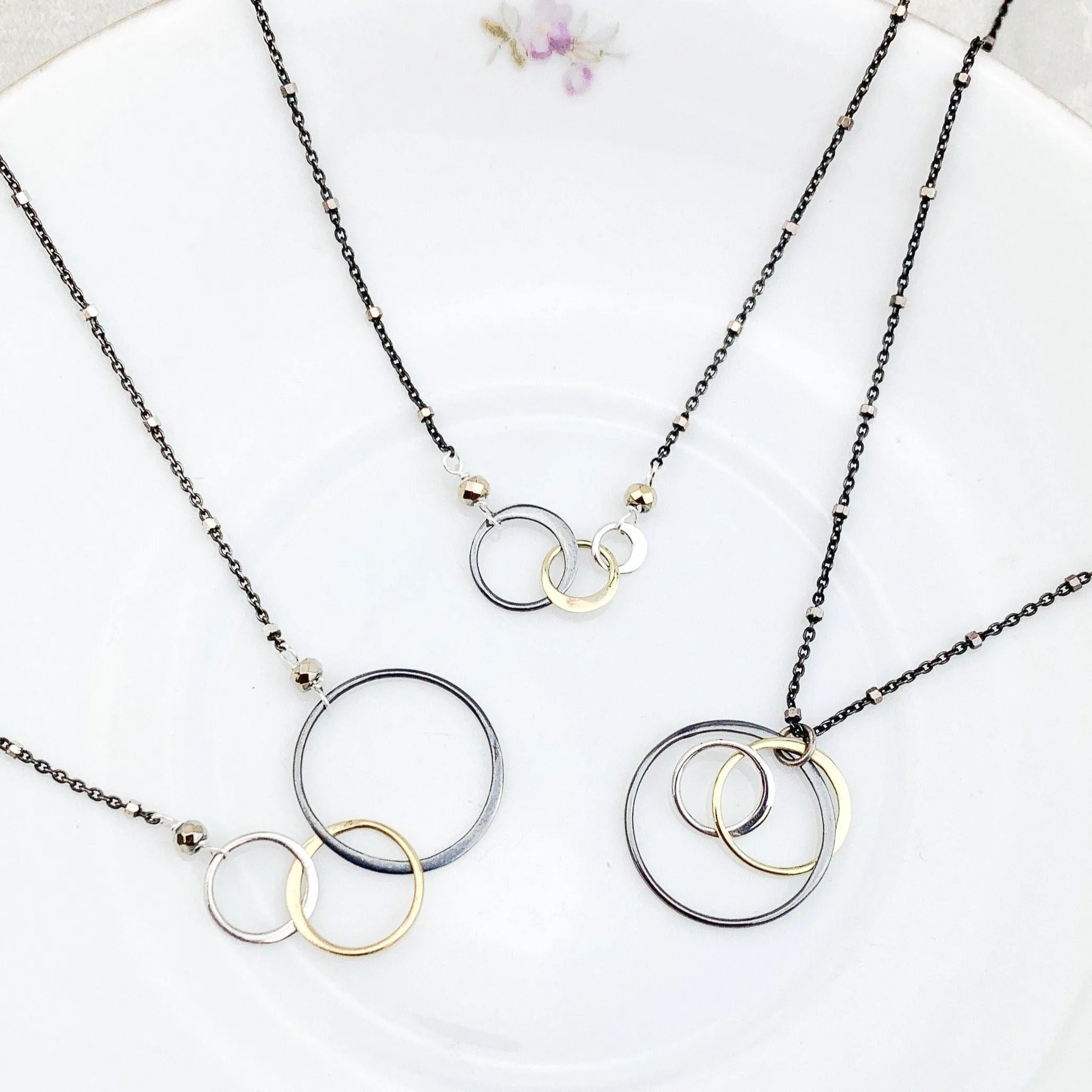 Mini Jill Three Wide Link Necklace