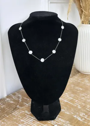 Saibh White Circle Pendant Silver Necklace