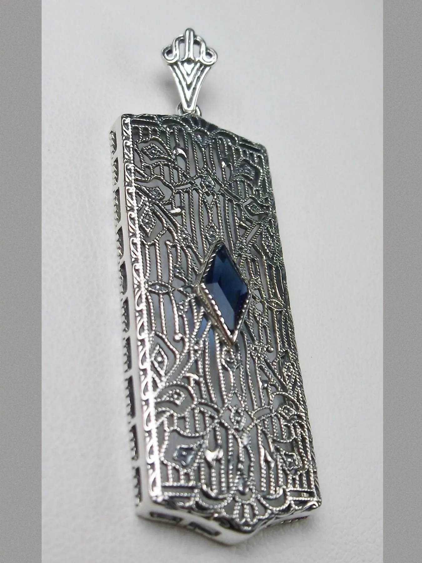 Sapphire Pendant, Art Deco 1920's Jewelry #P64