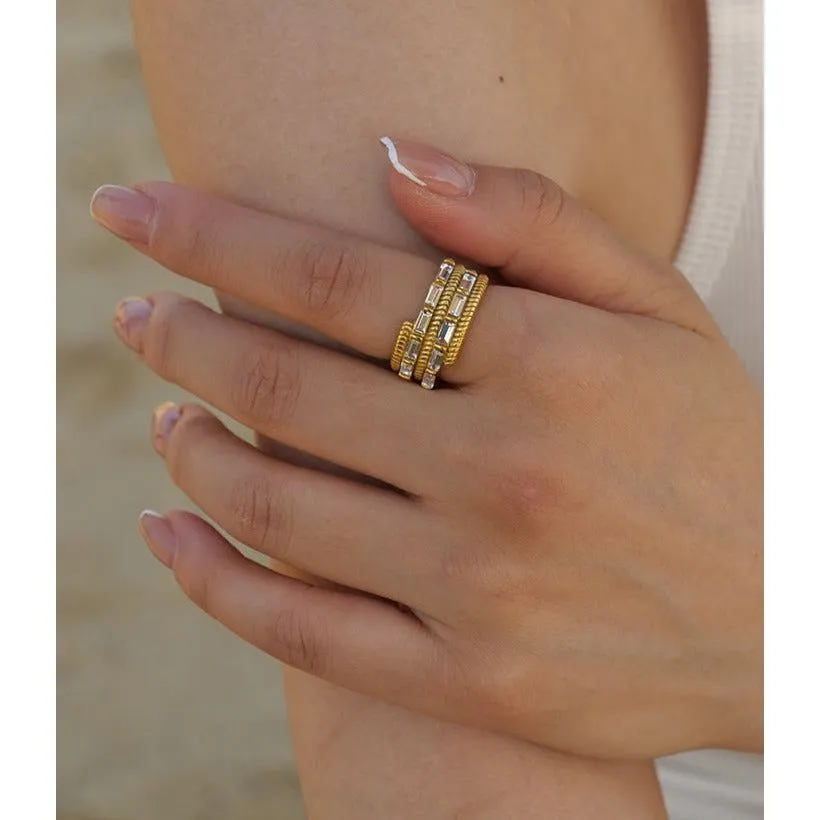 Seline 18K Twist CZ Rope Ring
