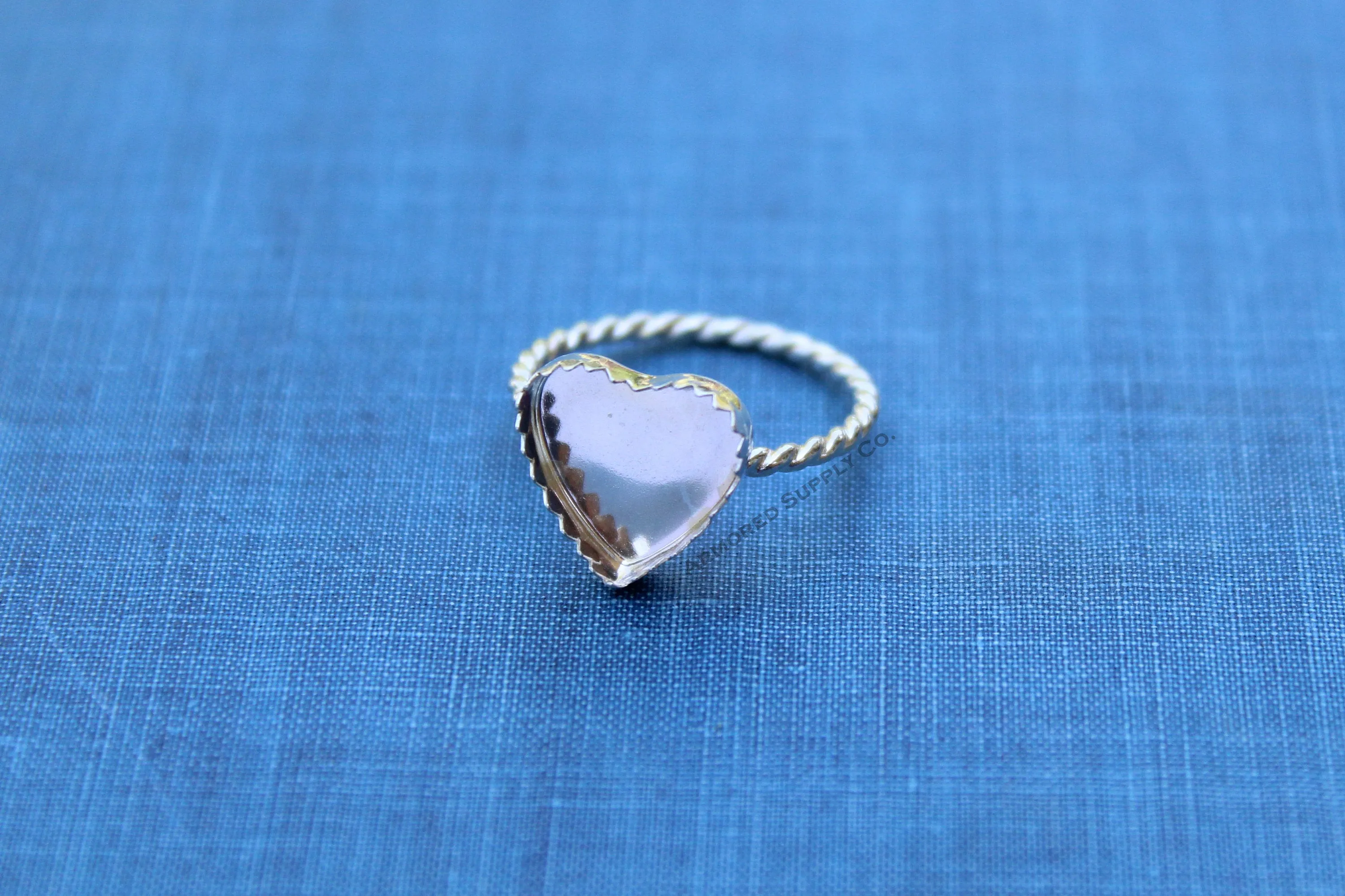 Silver 8mm Serrated Heart Bezel Cup Rope Ring blank
