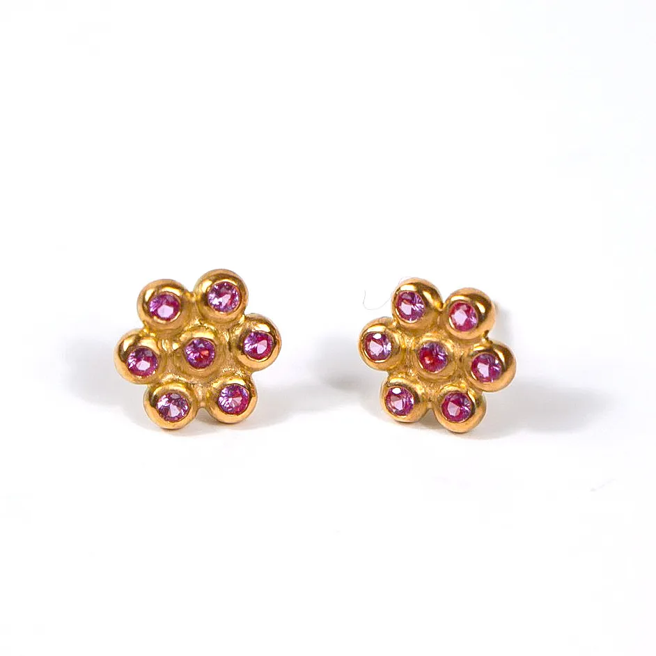 Snowdrop Large Pink Sapphire Stud in 20K Peach Gold