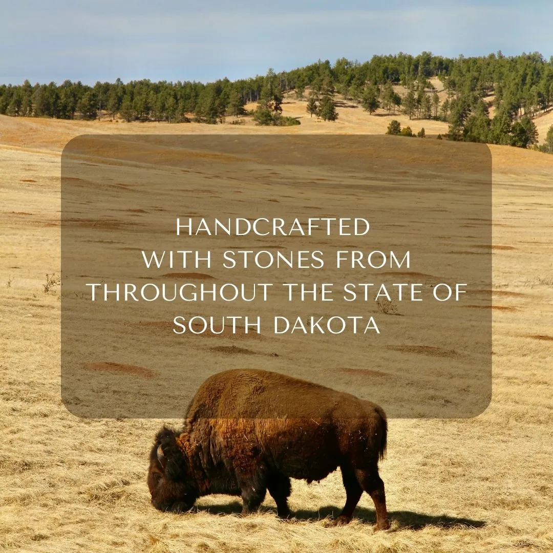 South Dakota Stones   Garnet