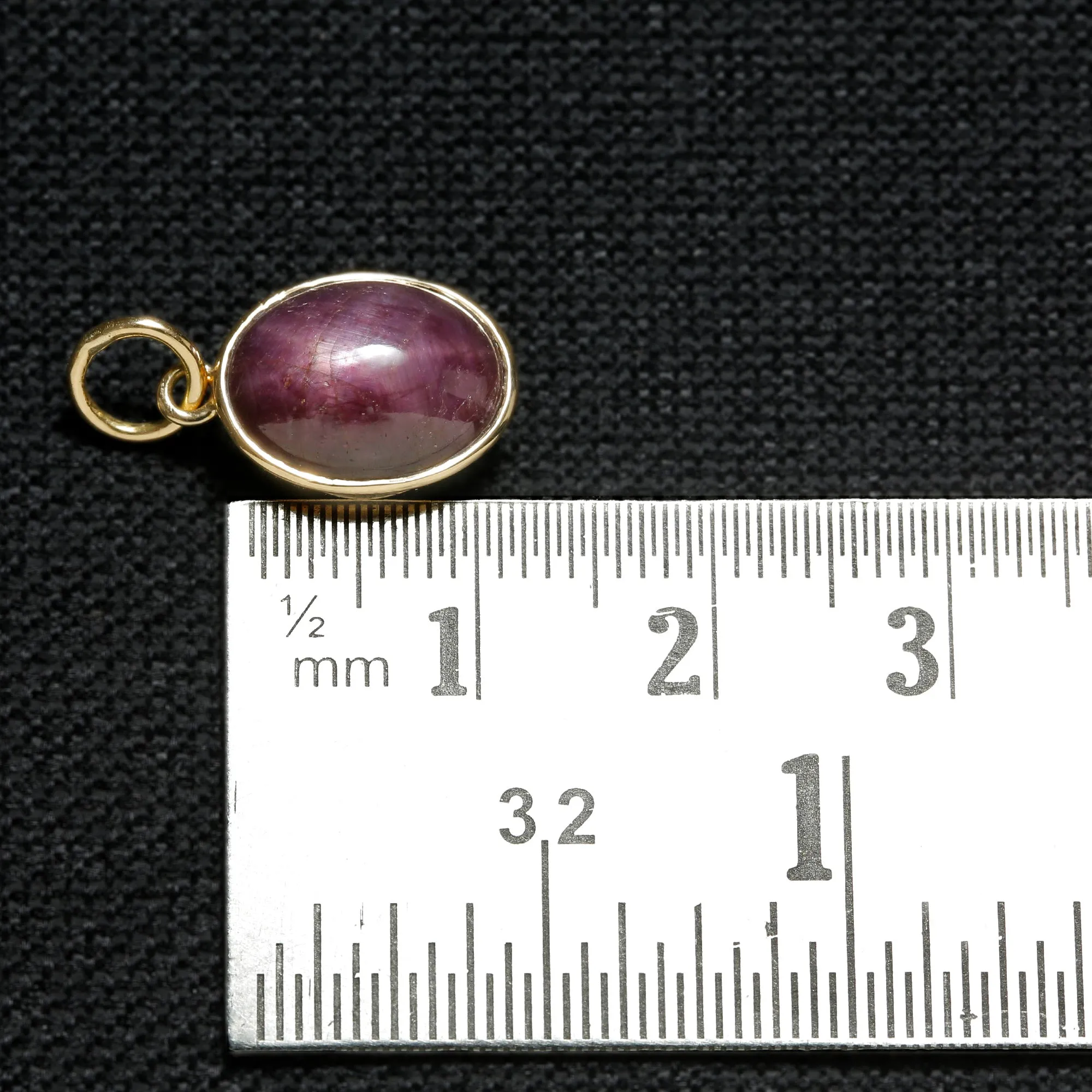 STAR RUBY 4.7 Ct