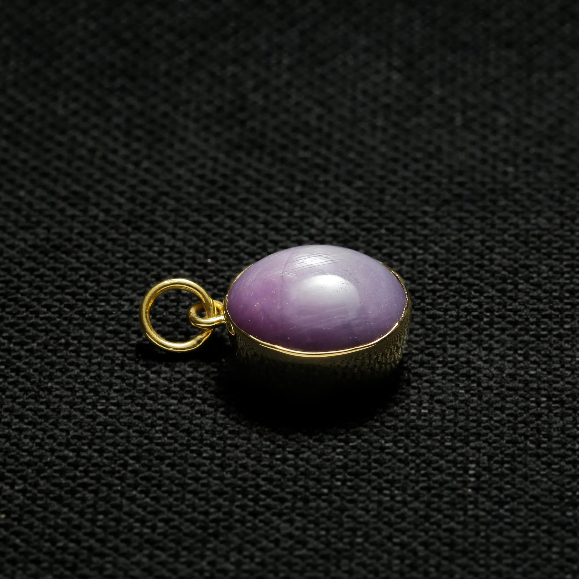 STAR SAPPHIRE 12.9 Ct