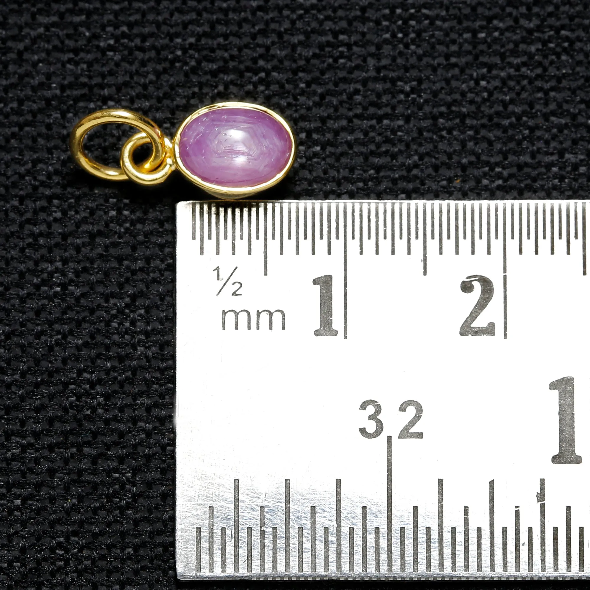 STAR SAPPHIRE 1.9 CT
