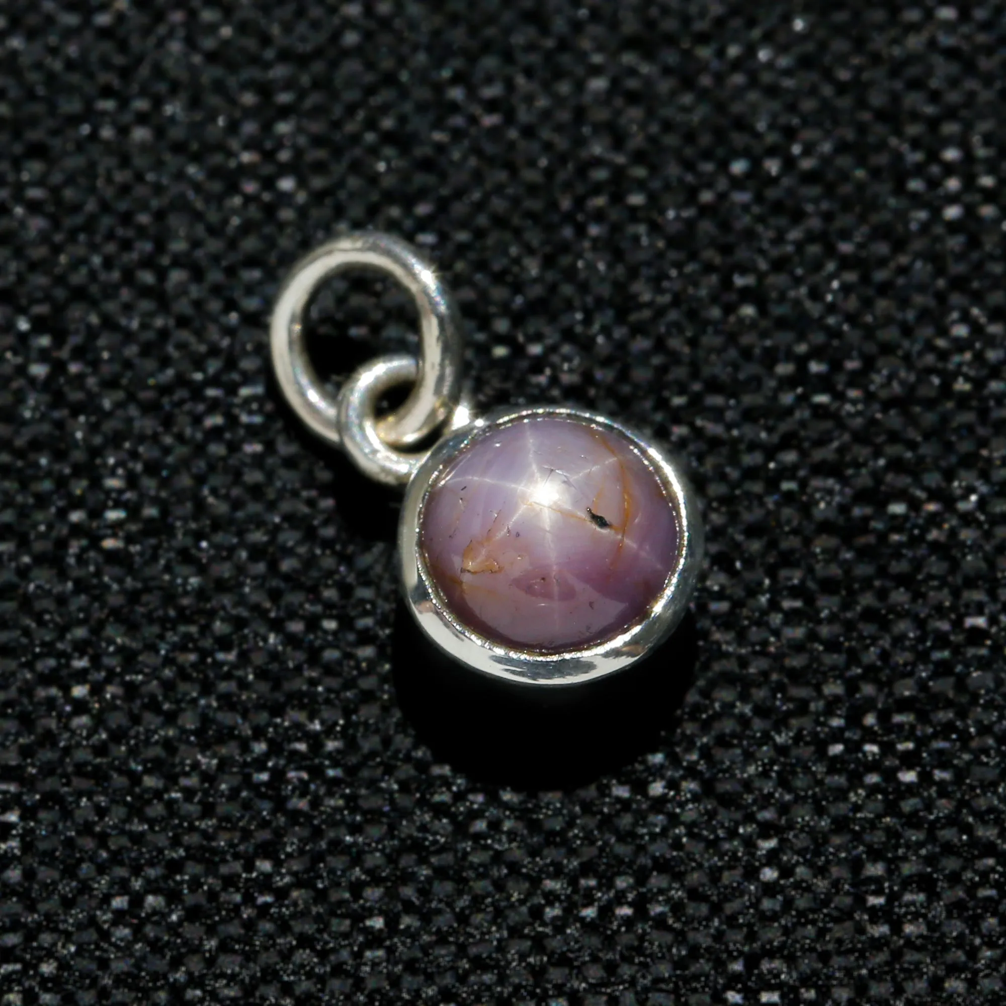 STAR SAPPHIRE 2 CT ROUND