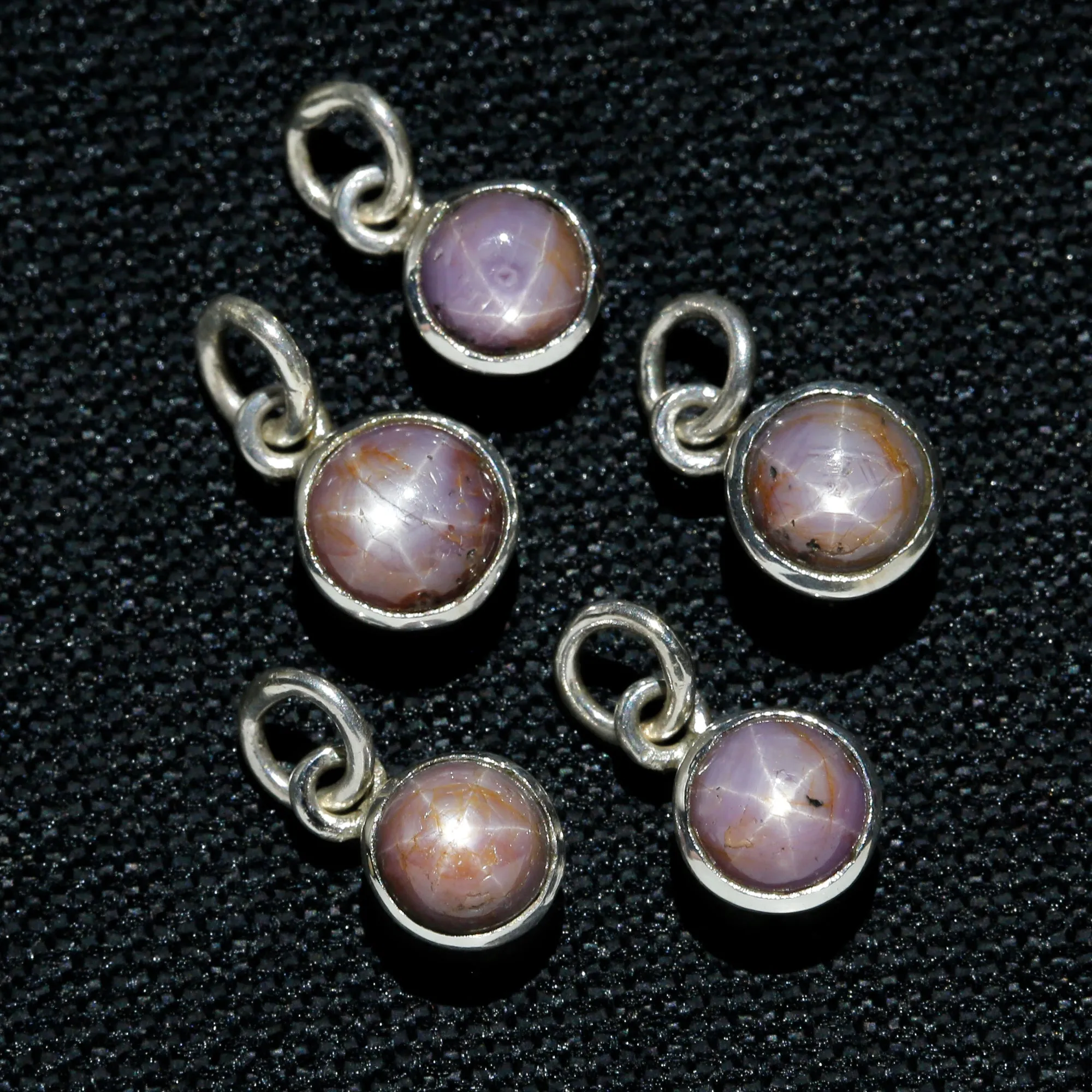 STAR SAPPHIRE 2 CT ROUND