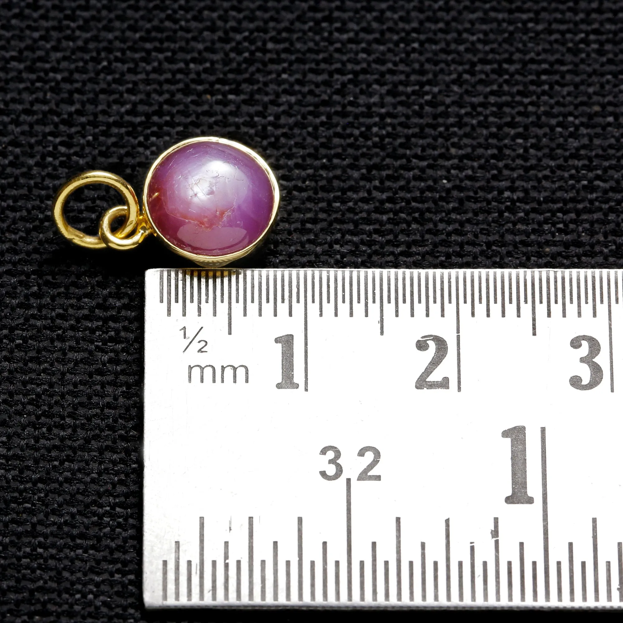 STAR SAPPHIRE 3.6 CT