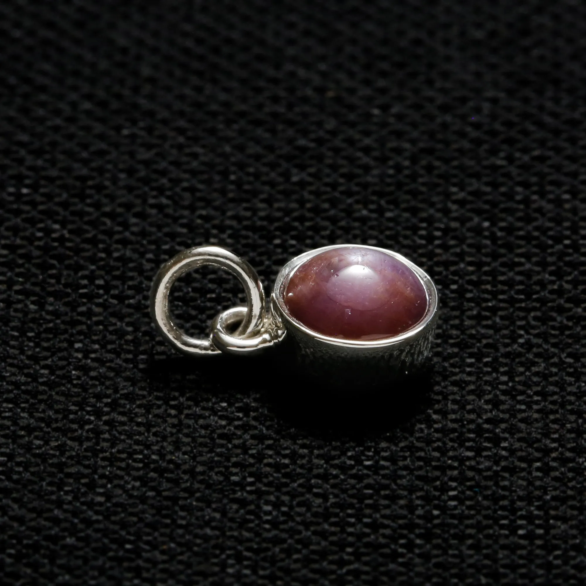 STAR SAPPHIRE 3.9 CT