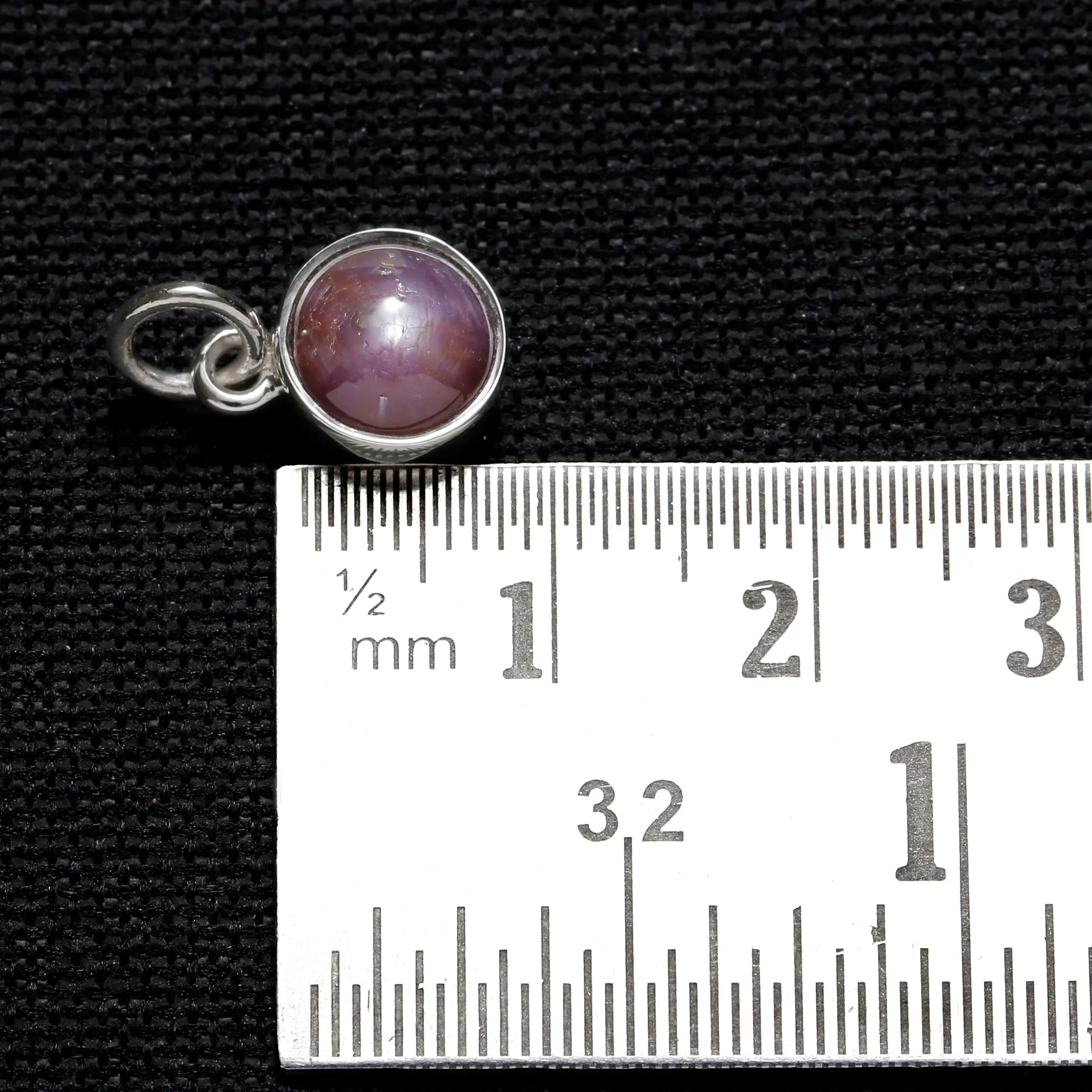 STAR SAPPHIRE 3.9 CT