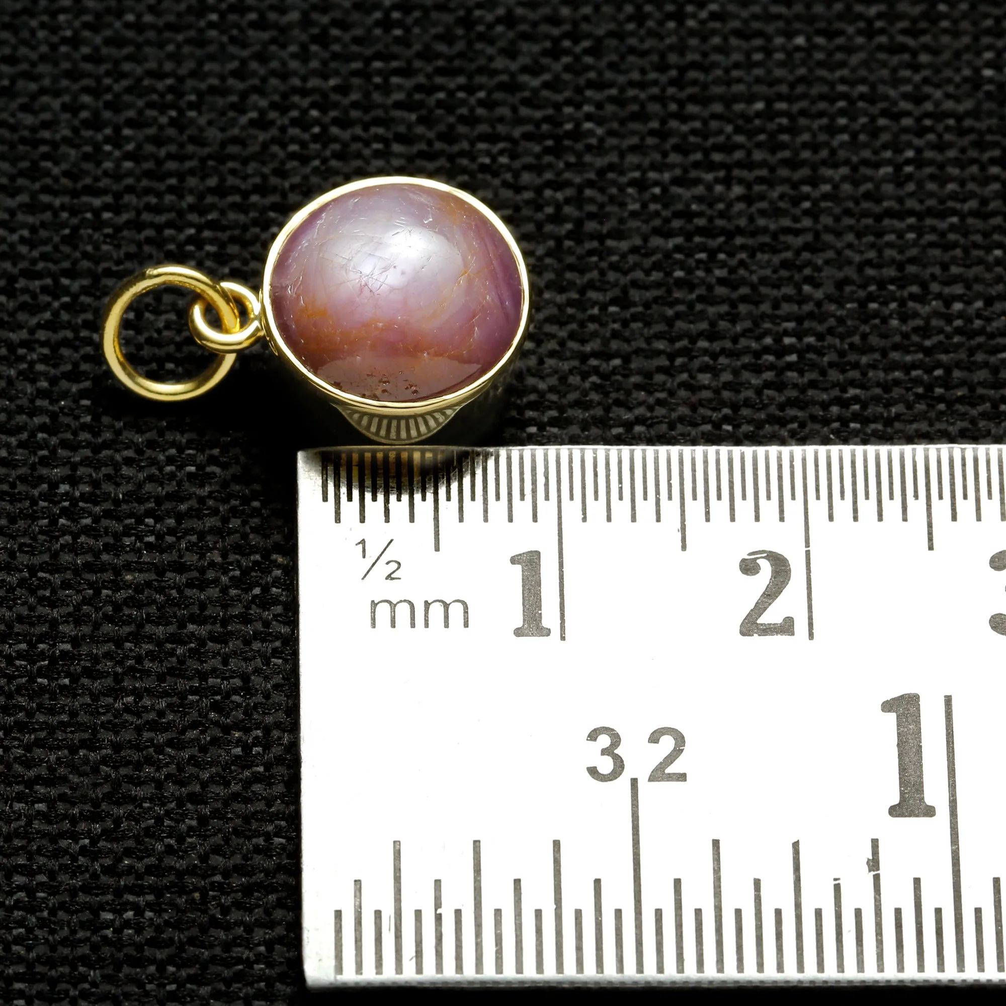STAR SAPPHIRE 7.4 Ct
