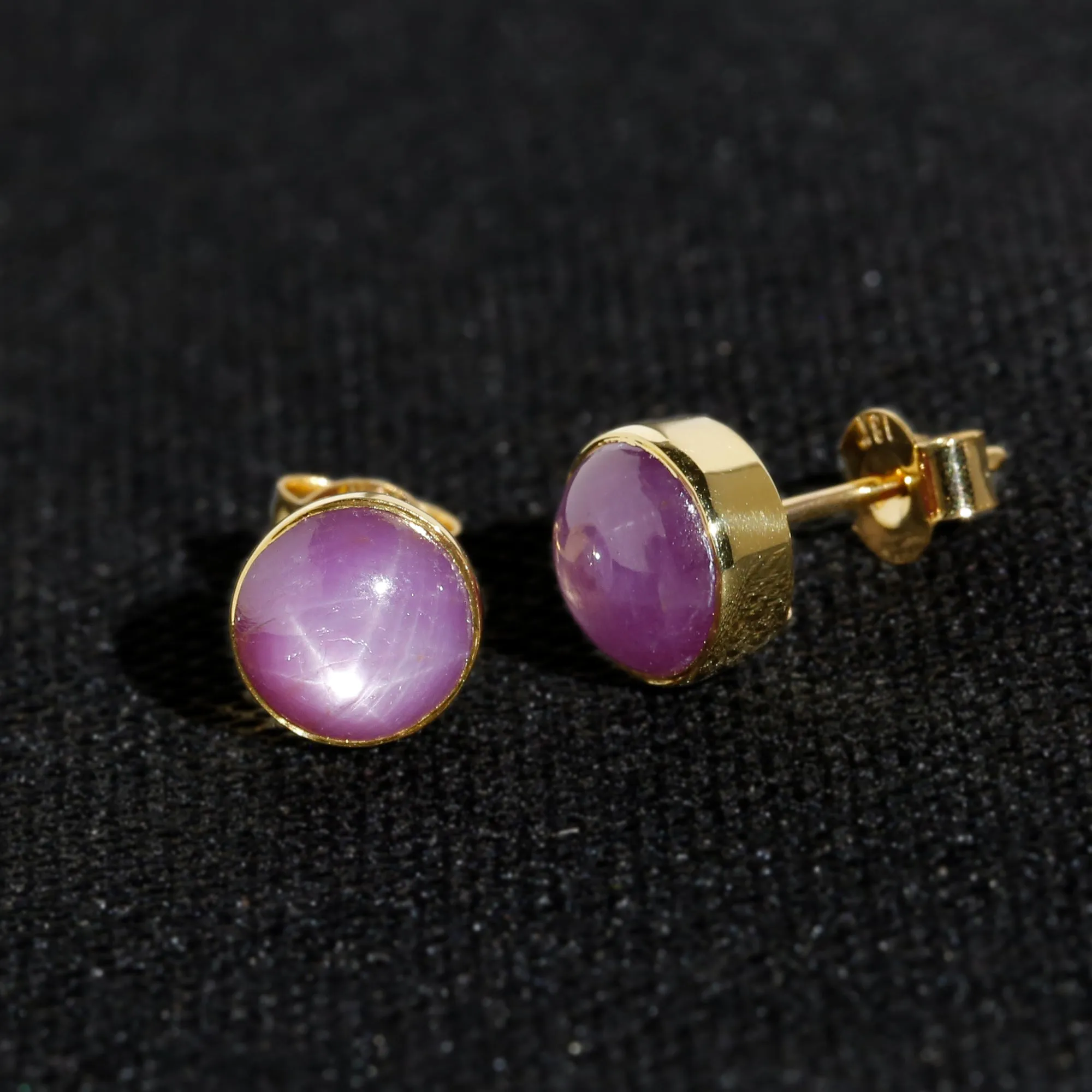 STAR SAPPHIRE STUDS 6CT