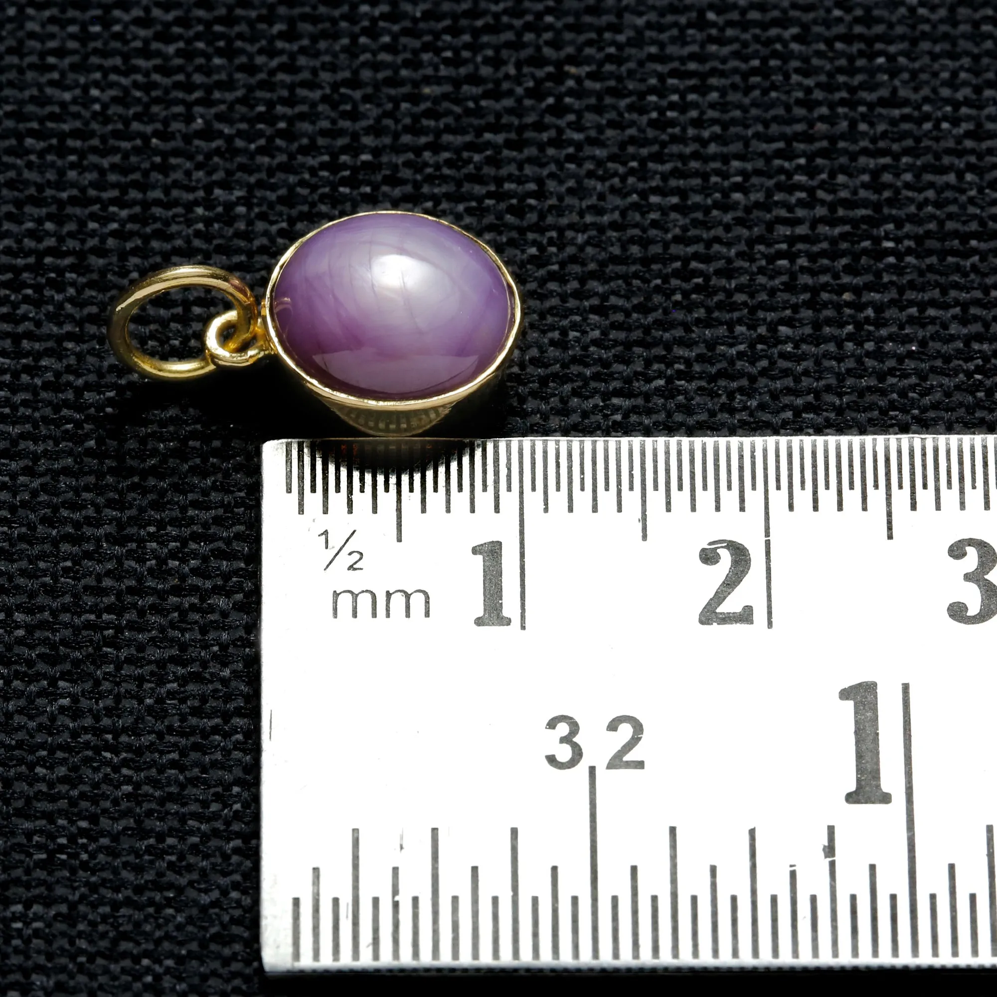 STAR SAPPHRE 4.5-6 Ct