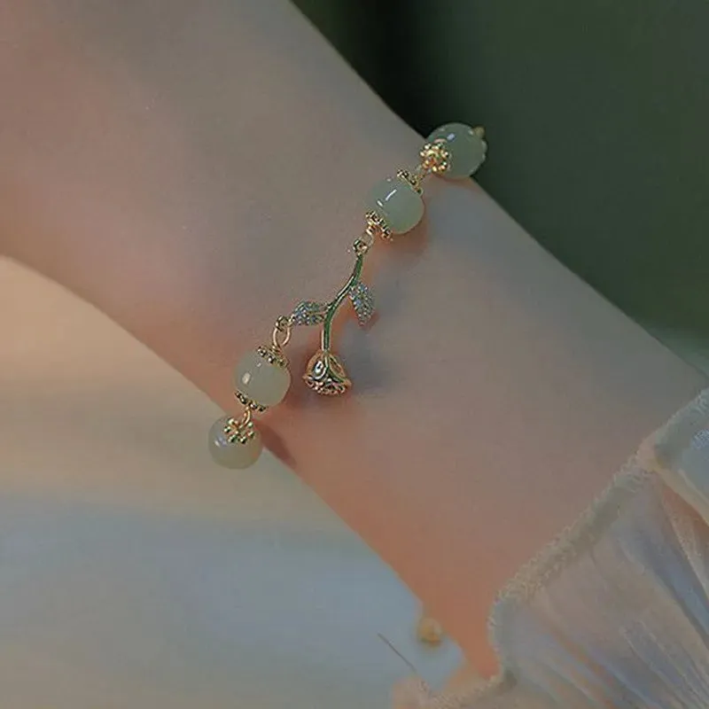 Sweet Vintage Pearl Lily Tulip Flower Bracelet for Women Fashion Korean Cute Tassel Peach Pendant Bracelets Aesthetic Jewelry