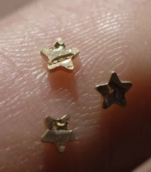 Tiny Metal Paisley Star 2.5mm