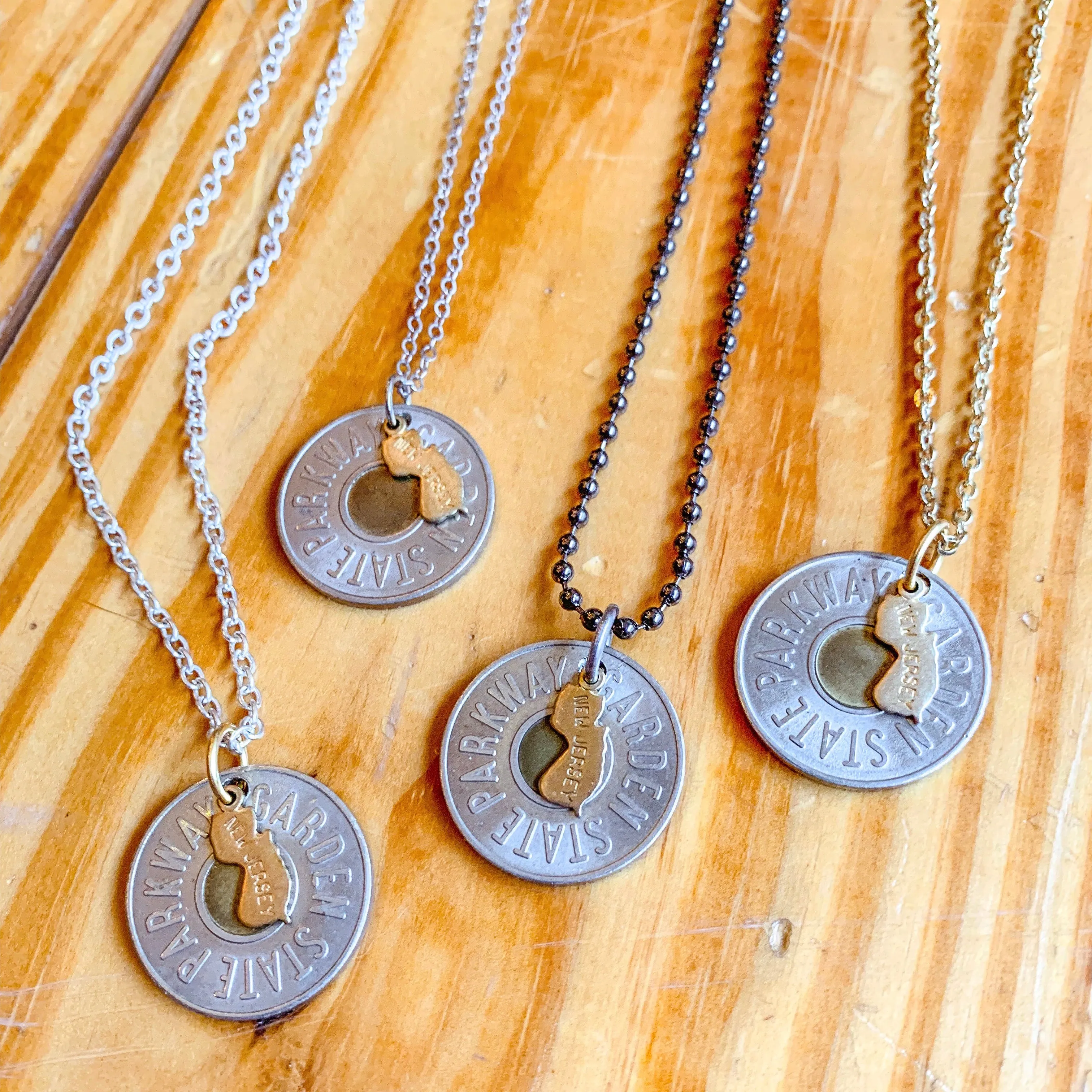 Token w/ NJ State Charm Rare Chain Necklace