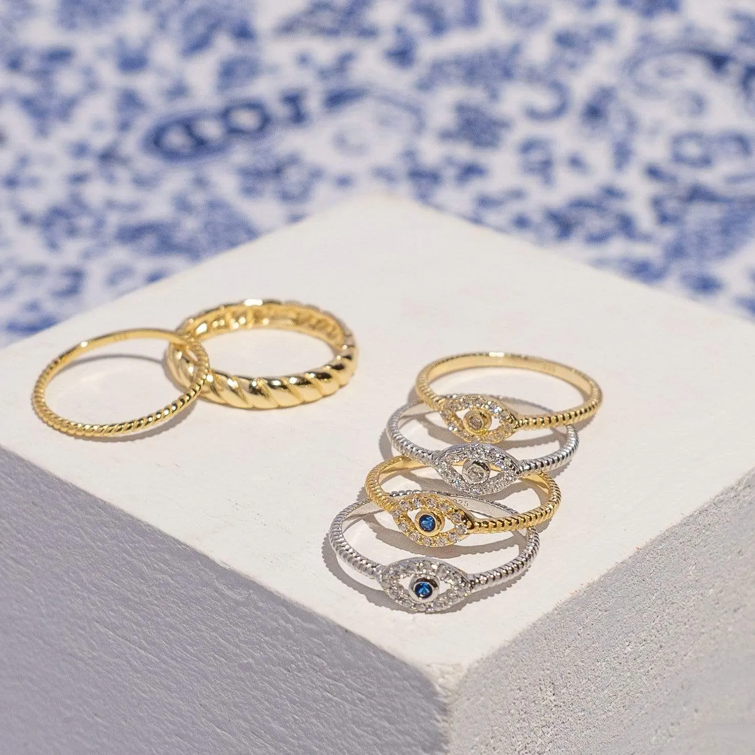 Twist Skinny Ring