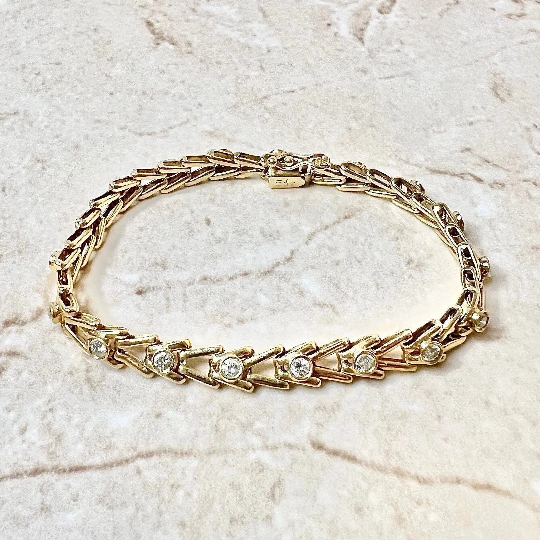 Vintage 14 Karat Yellow Gold Bezel-Set 1 Carat Diamond Tennis Bracelet
