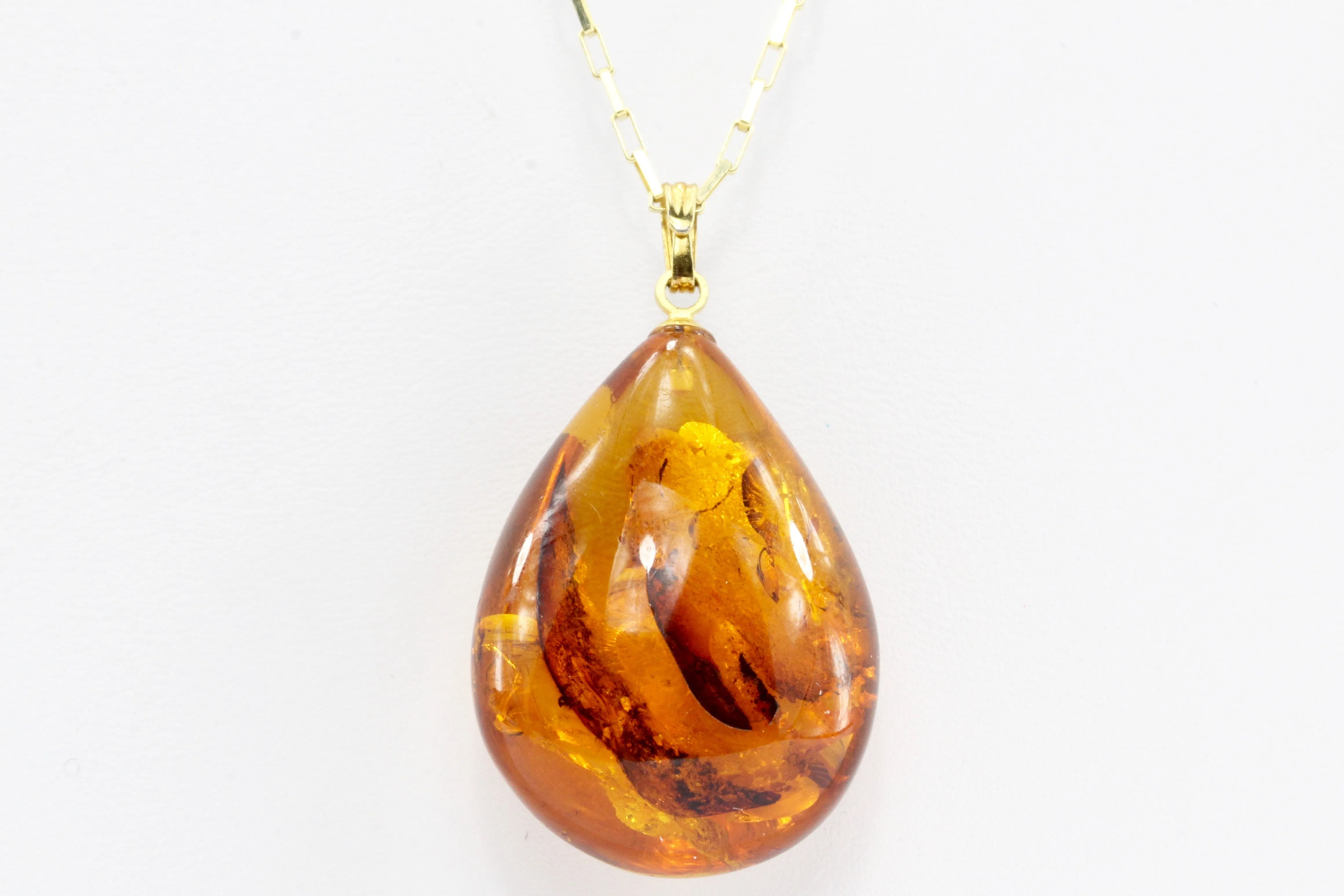 Vintage 14K Gold Uno-A-Erre Large Amber Drop Pendant Necklace