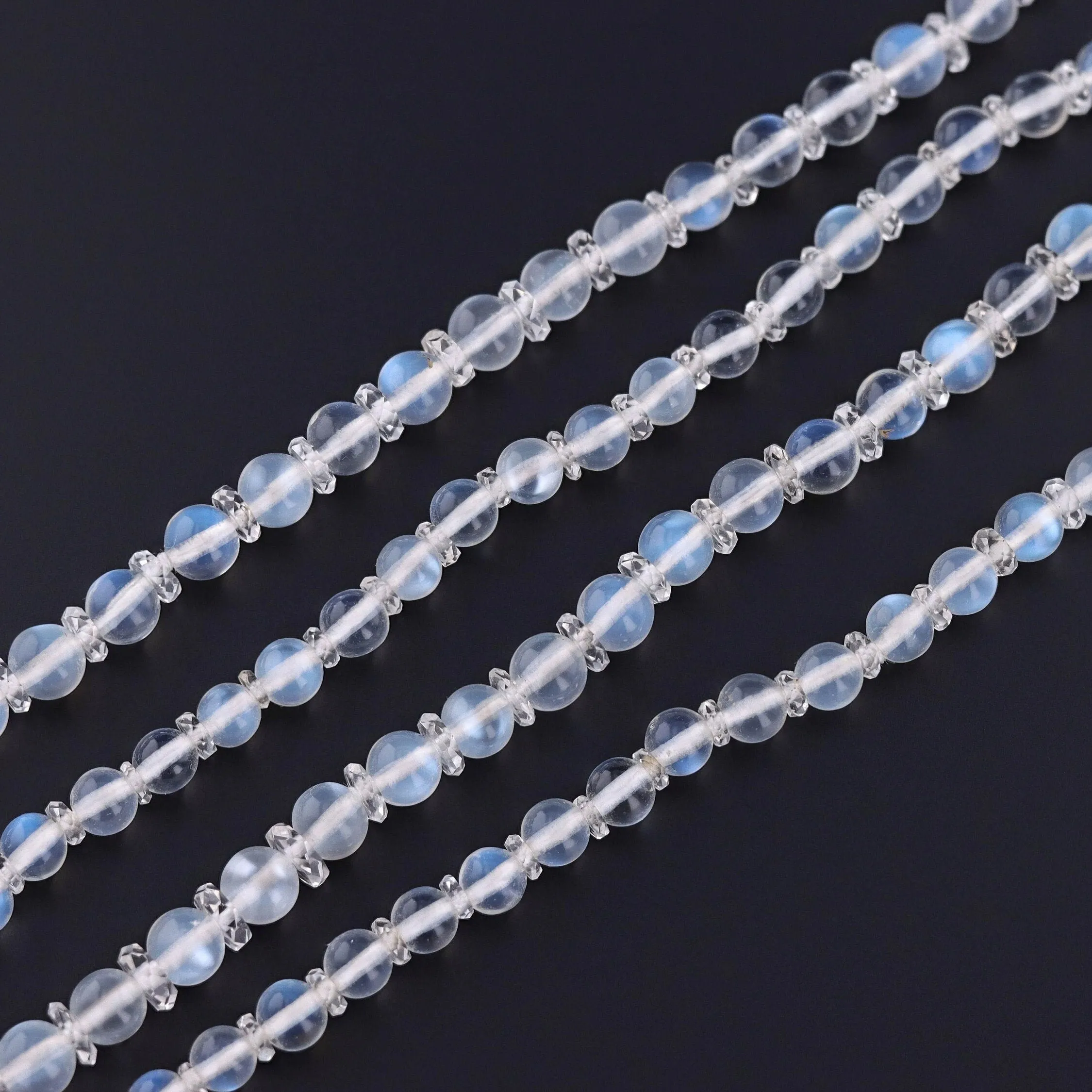 Vintage Art Deco Moonstone Bead Necklace