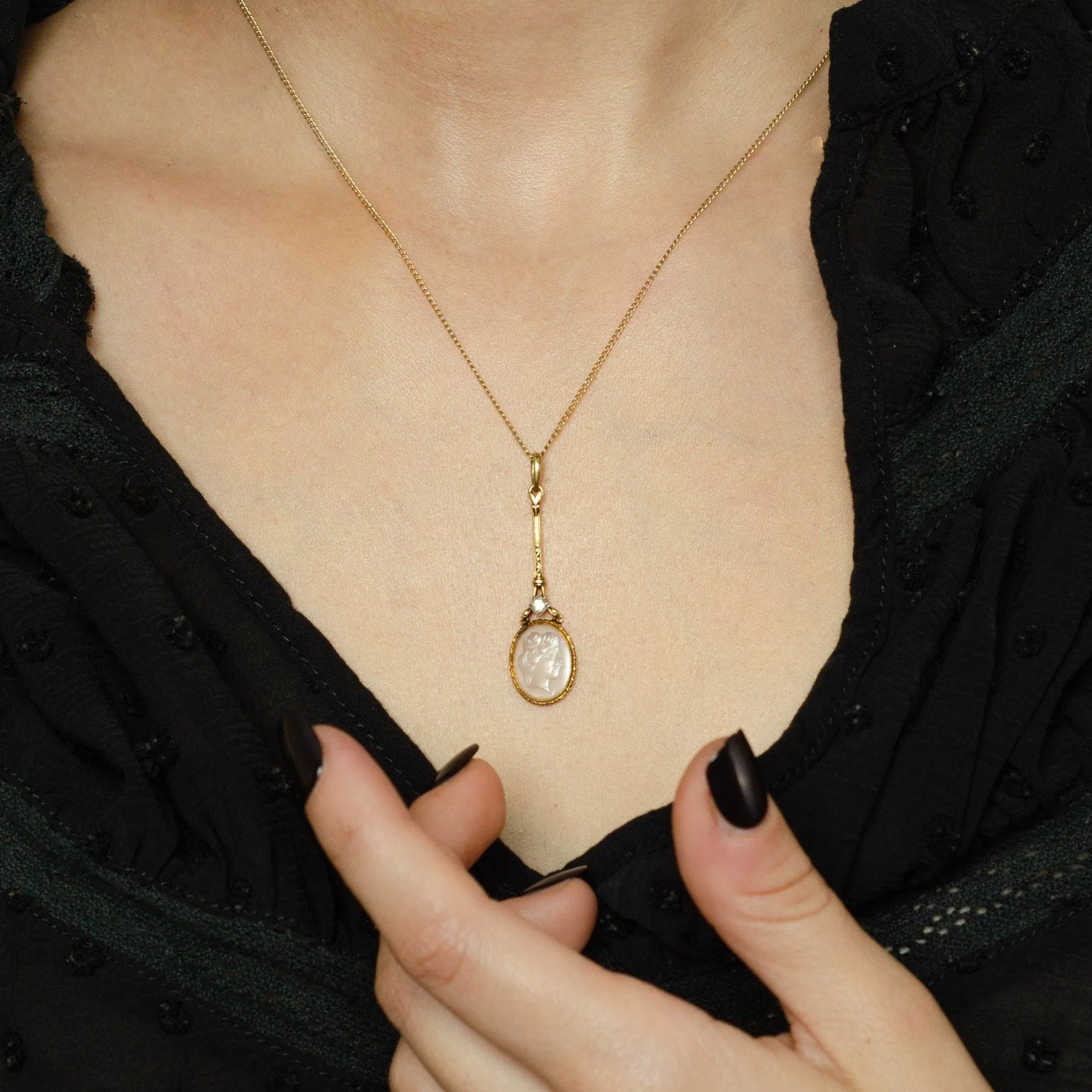 Vintage Moonstone Cameo Pendant of 14k Gold