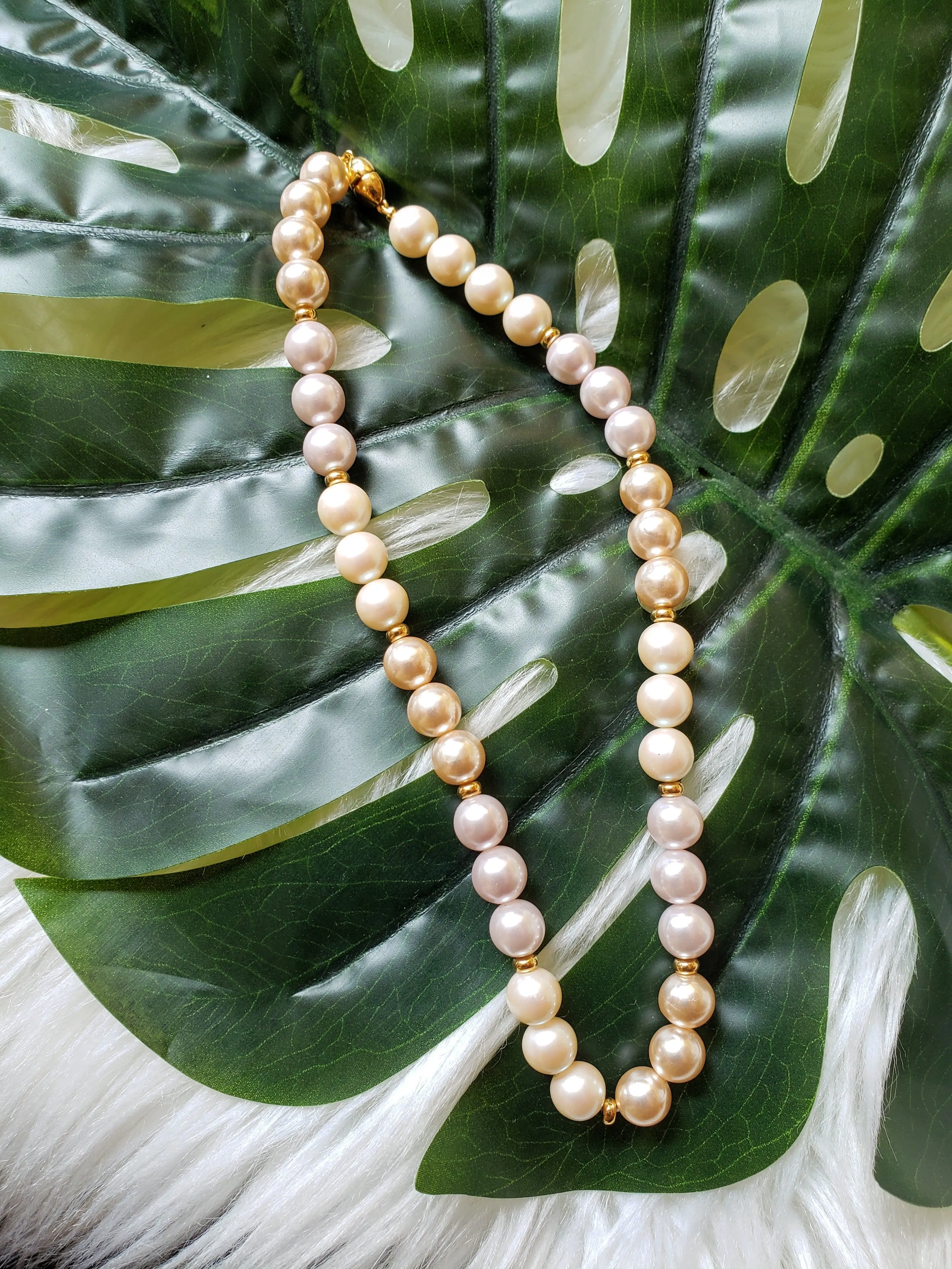 Vintage - Tri-Pearl Necklace